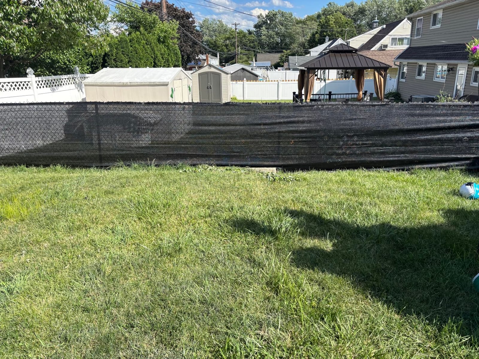 iCover 4x50ft Privacy Screen Fence, Outdoor Fencing Panels, Garden Windscreen Mesh Shade Sail Net Barrier, Include Reinforced Bindings and Brass Grommets Cable Zip Ties, Black customer photo 1