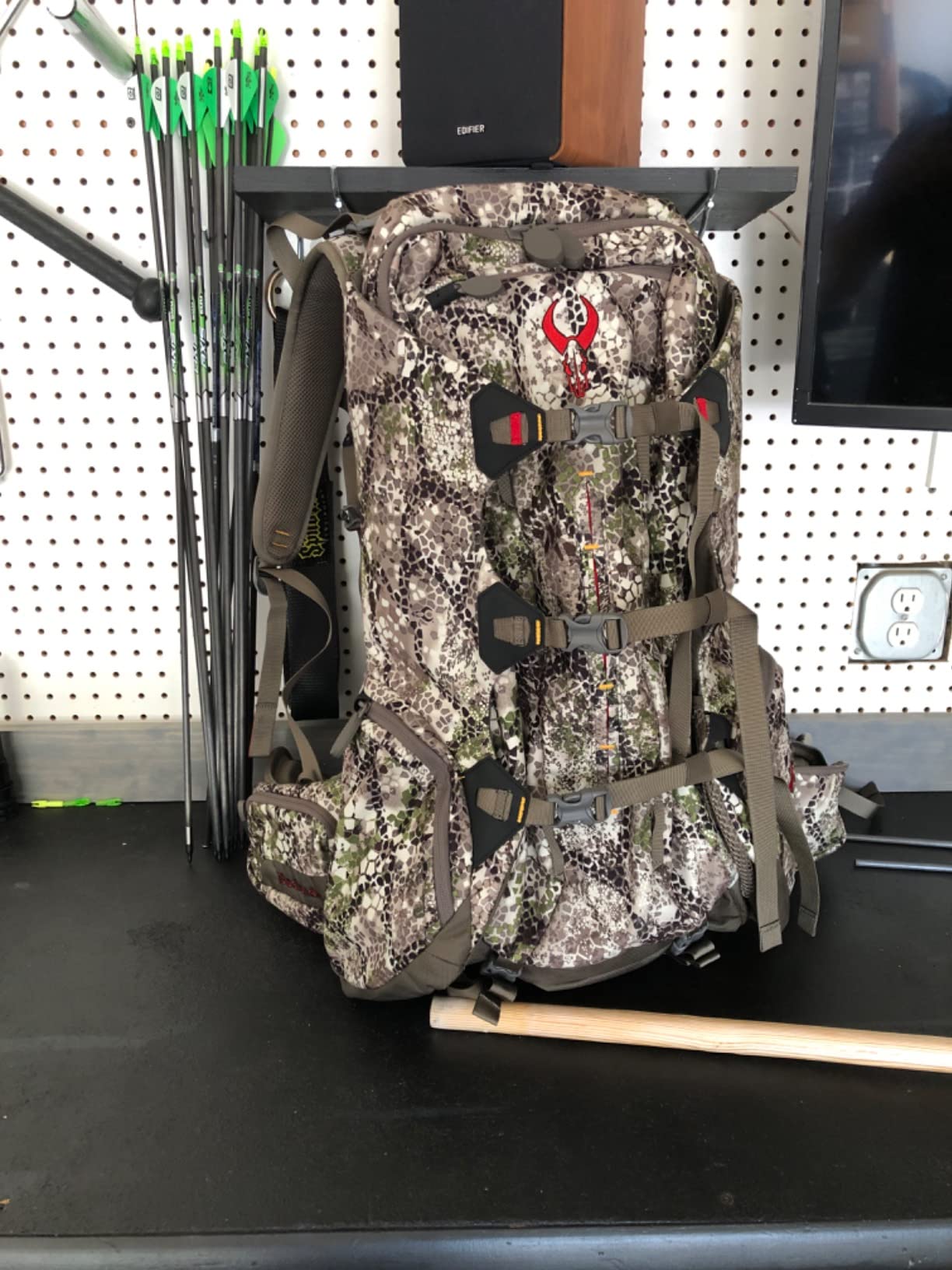 Badlands 2200 - Hunting Pack w/Built-In Meat Hauler customer photo 2