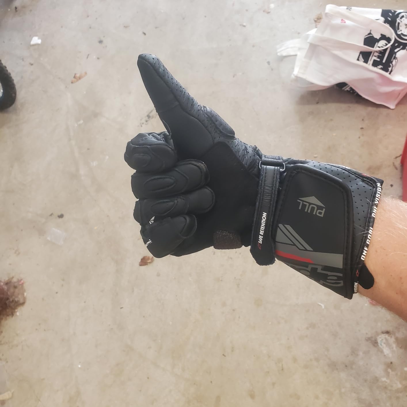 Alpinestars SP-8 V3 Gloves, Full Gauntlet Leather, CE-Certified, Race-Inspired Fit, Knuckle Protection, Reinforced Palm, Multi-Panel Construction customer photo 1
