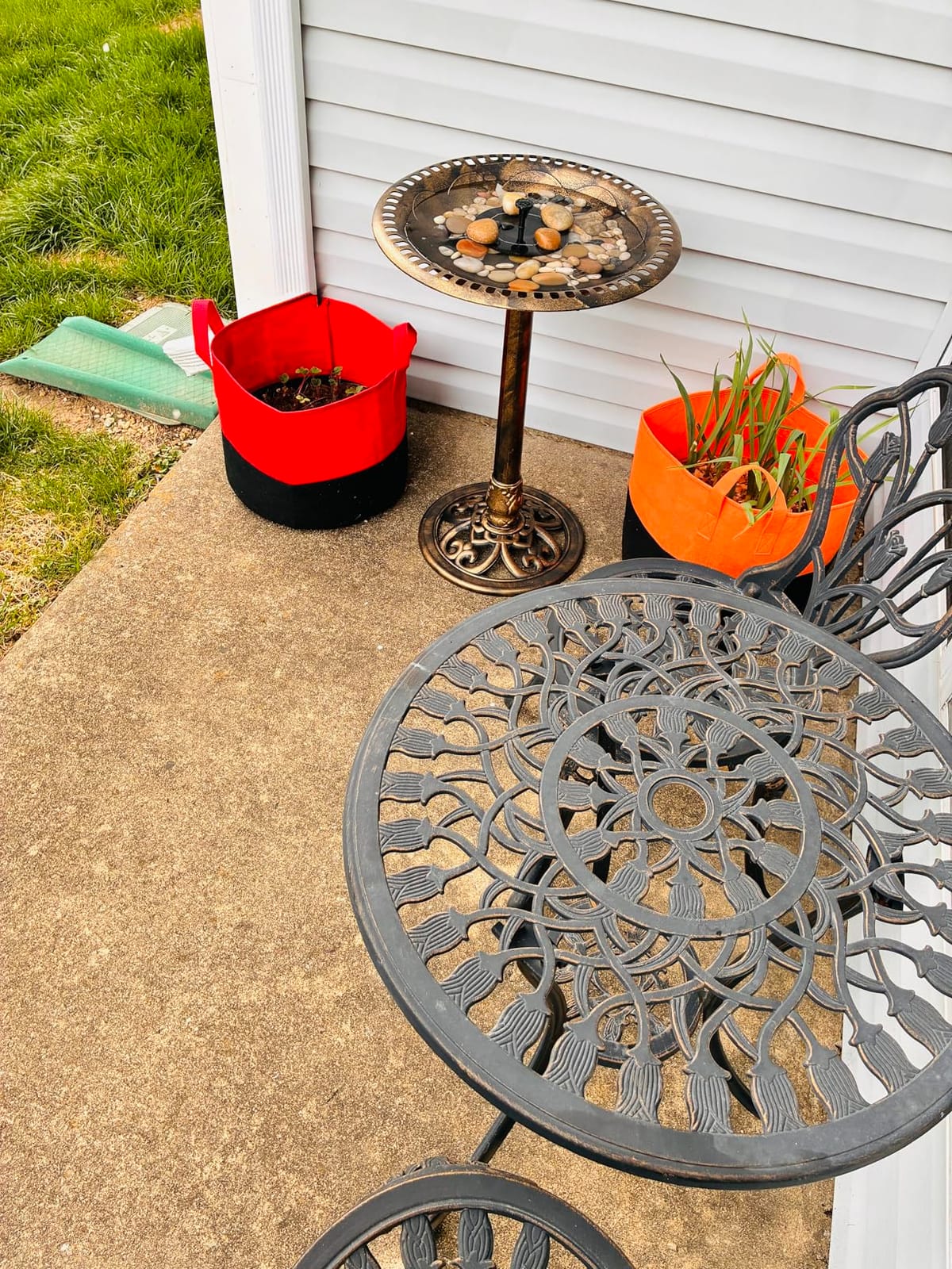 VINGLI Pedestal Bird Bath with Solar Fountain, Solar Pump Resin Birdbaths, Weather Resistant Bird Baths with Ground Stakes, Vintage Finish Garden Decor for Outdoor, Patio, Yard, Lawn (Copper) customer photo 2