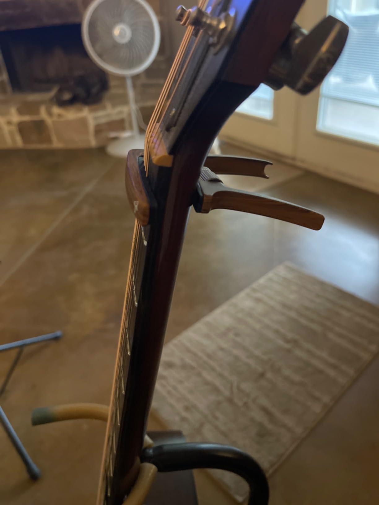 Sondery Adjustable Capo Quick Release for 6 String Acoustic Electric Guitar customer photo 1