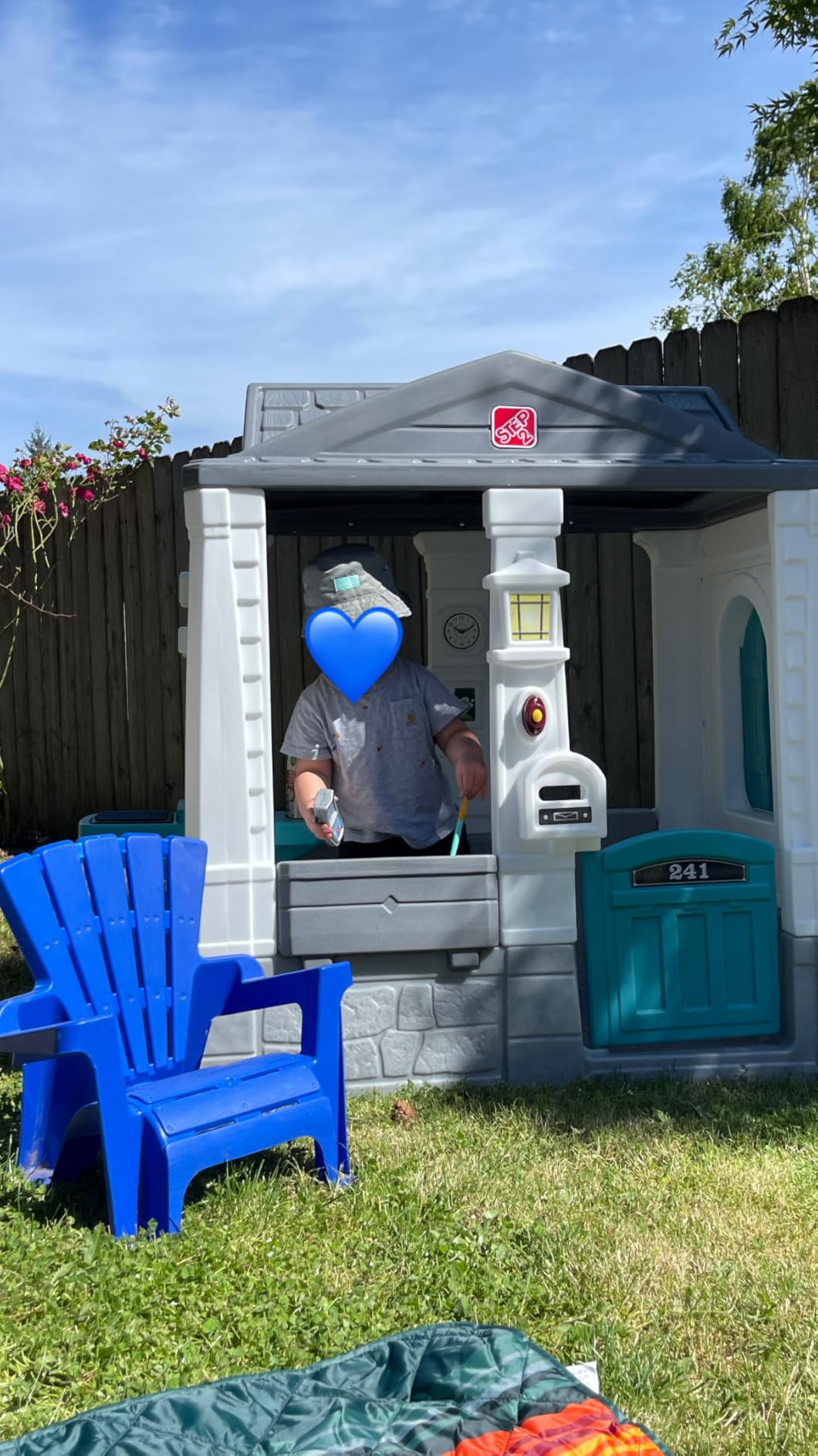 Step2 Neat & Tidy Cottage Kids Playhouse, Indoor and Outdoor Playset, Interactive Sounds, Toddlers 1.5+ Years Old, Easy to Assemble, Grey customer photo 1