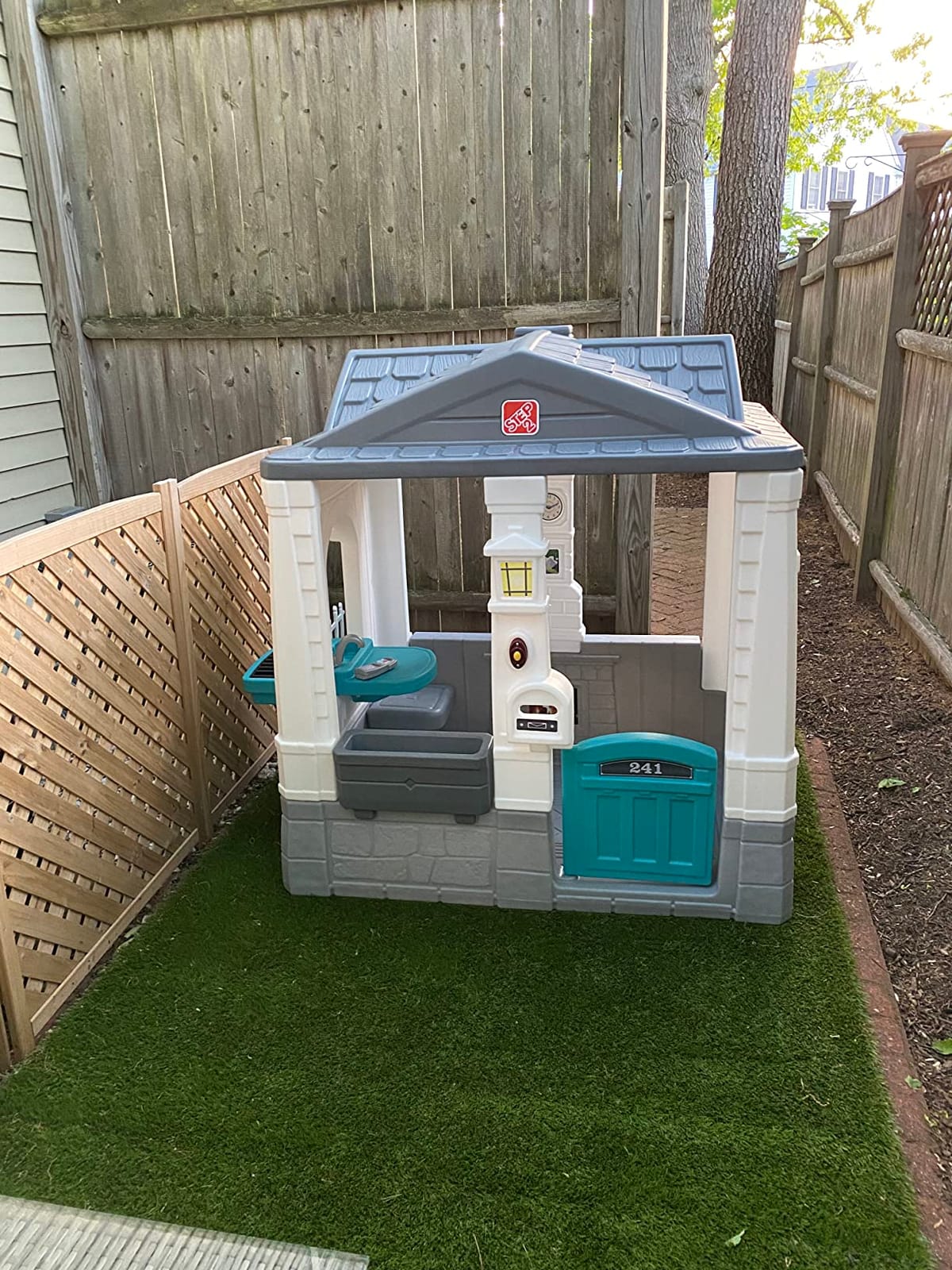 Step2 Neat & Tidy Cottage Kids Playhouse, Indoor and Outdoor Playset, Interactive Sounds, Toddlers 1.5+ Years Old, Easy to Assemble, Grey customer photo 2