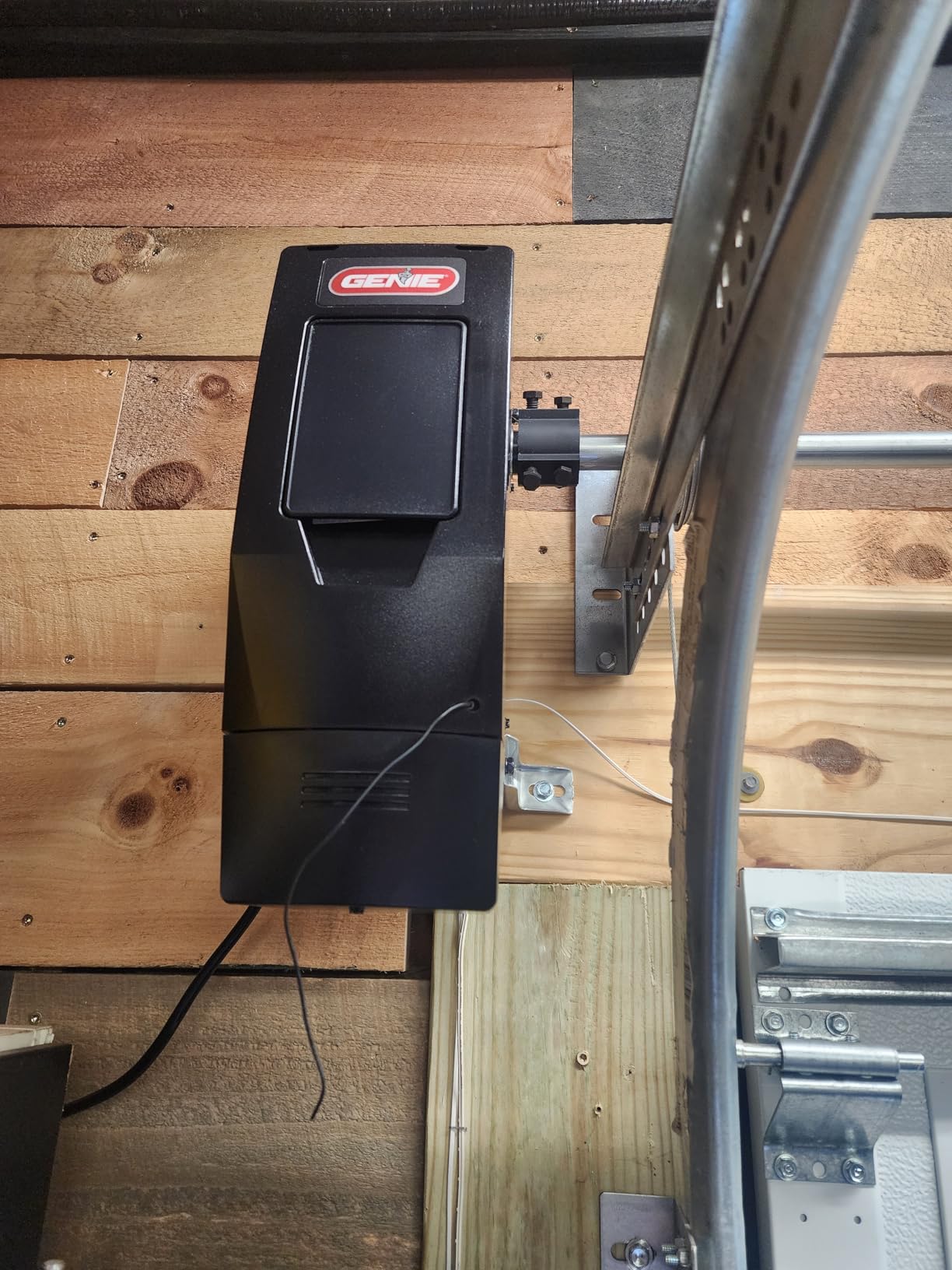 Genie B6172H Wall Mount Smart Garage Door Opener, DC Motor Lifts up to 14ft high 850lbs, Black customer photo 2