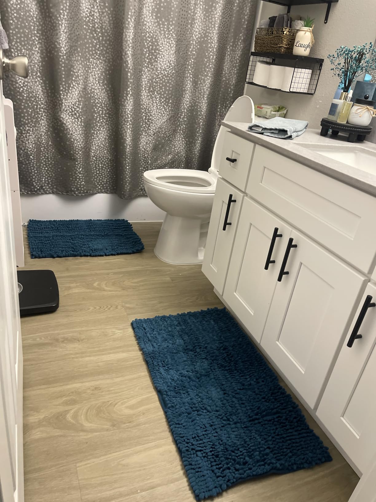 Arotive Bathroom Rugs Mat 24x16, Soft Absorbent Chenille Shaggy Bath Mat customer photo 2