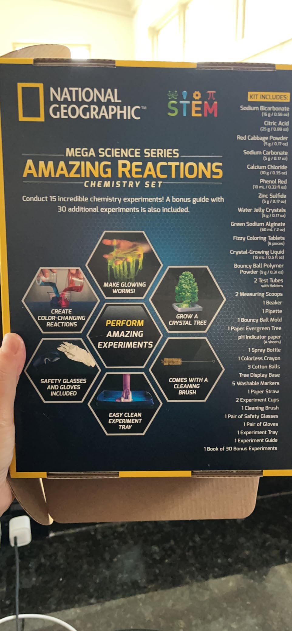 National Geographic Amazing Chemistry Set with 100+ Experiments Ages 8-12 customer photo 1