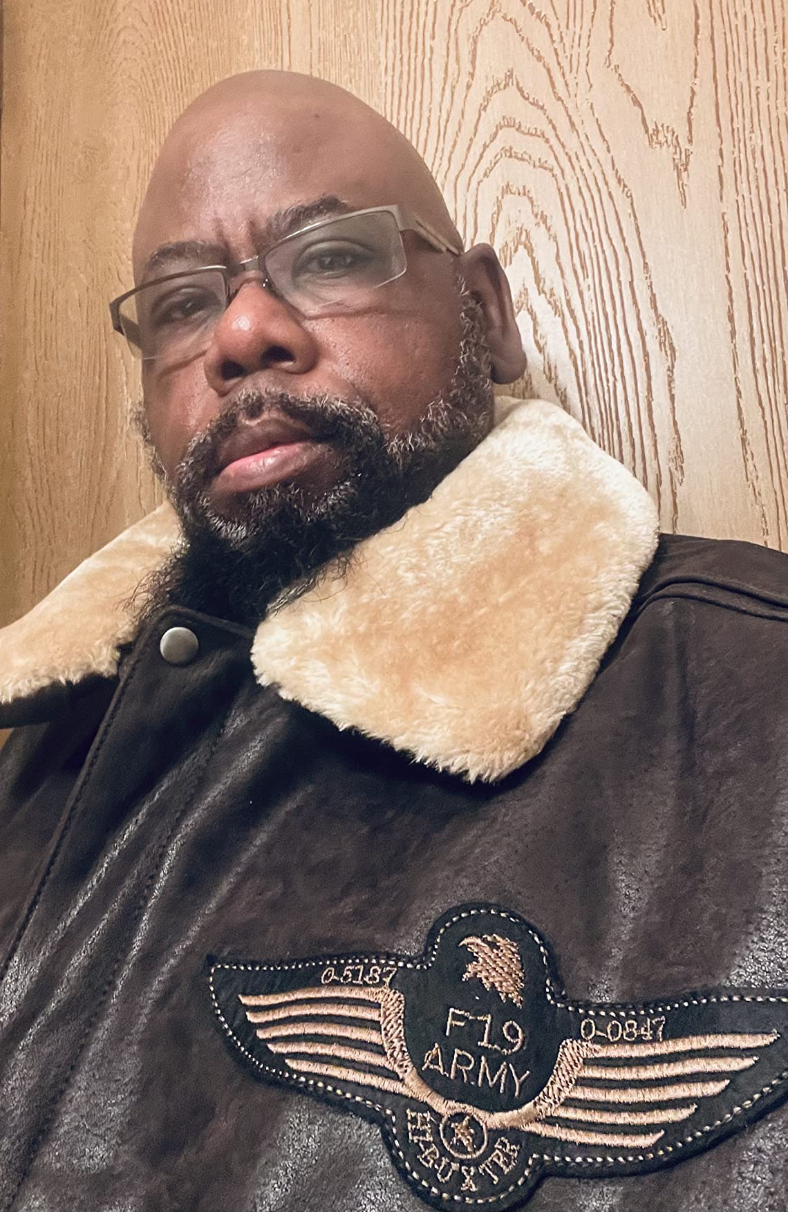 FLAVOR Men's Real Leather Bomber Jacket with Removable Collar Aviator customer photo 2