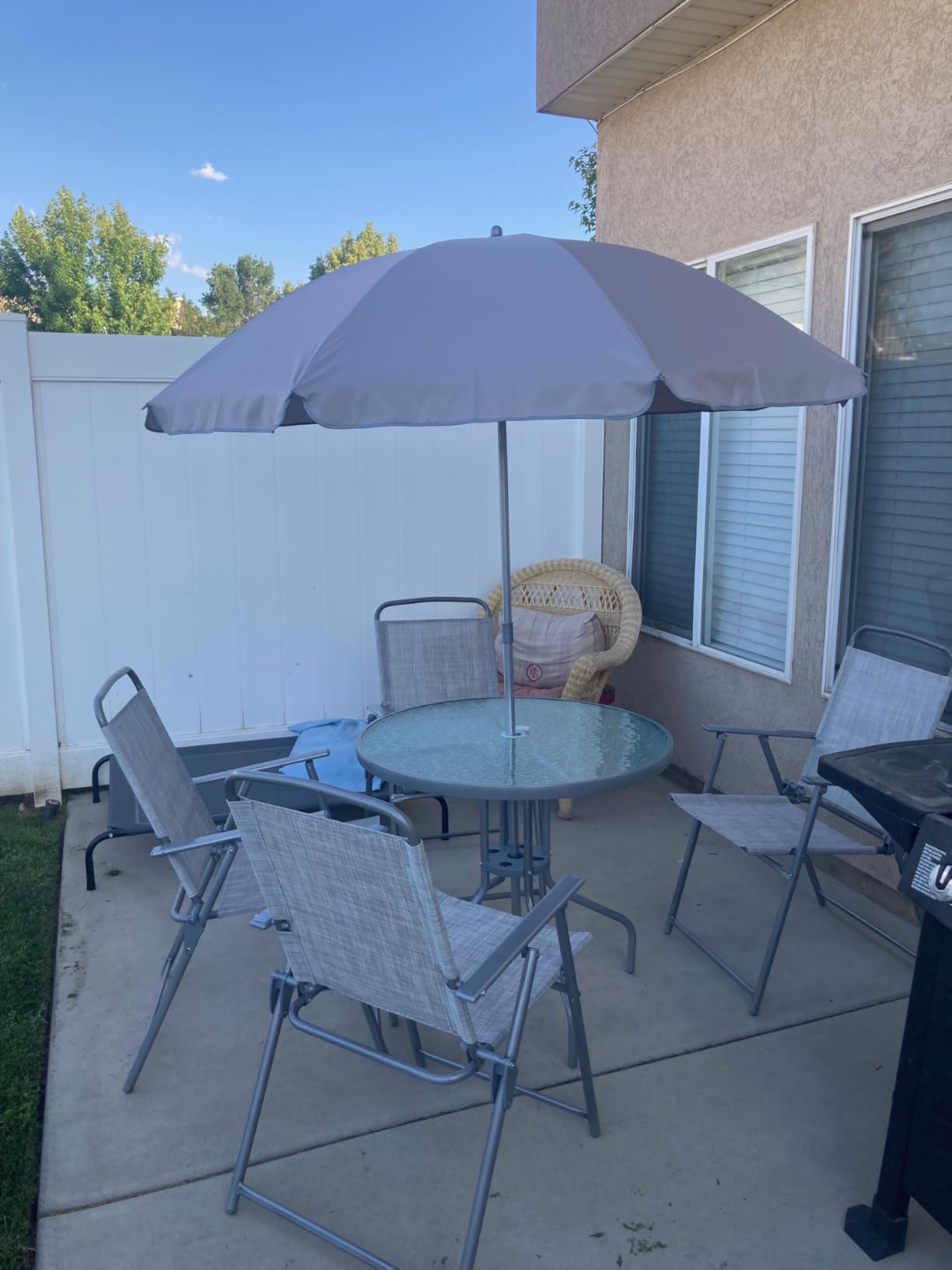 Vongrasig 6 Piece Folding Patio Dining Set,Small Metal Outdoor Garden Patio Table and Chair Set w/Umbrella for Lawn,Deck,Backyard,Black customer photo 1