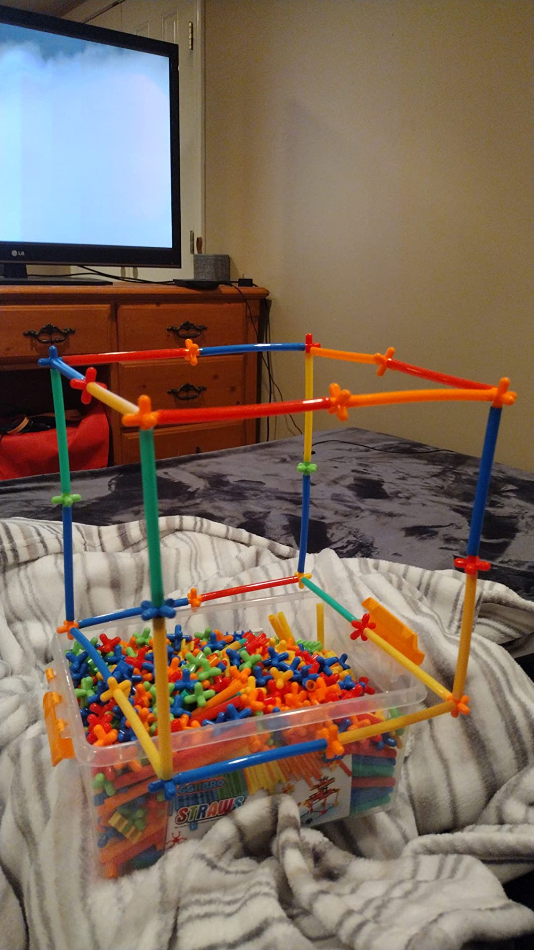 Straw Constructor Toys 600Pcs STEM Building Toy Interlocking Plastic Engineering Thin Tube Blocks Educational Kit for 3 4 5 6 7years Kids Boys and Girls Gift Preschool STEM Toy with Storage Box customer photo 2