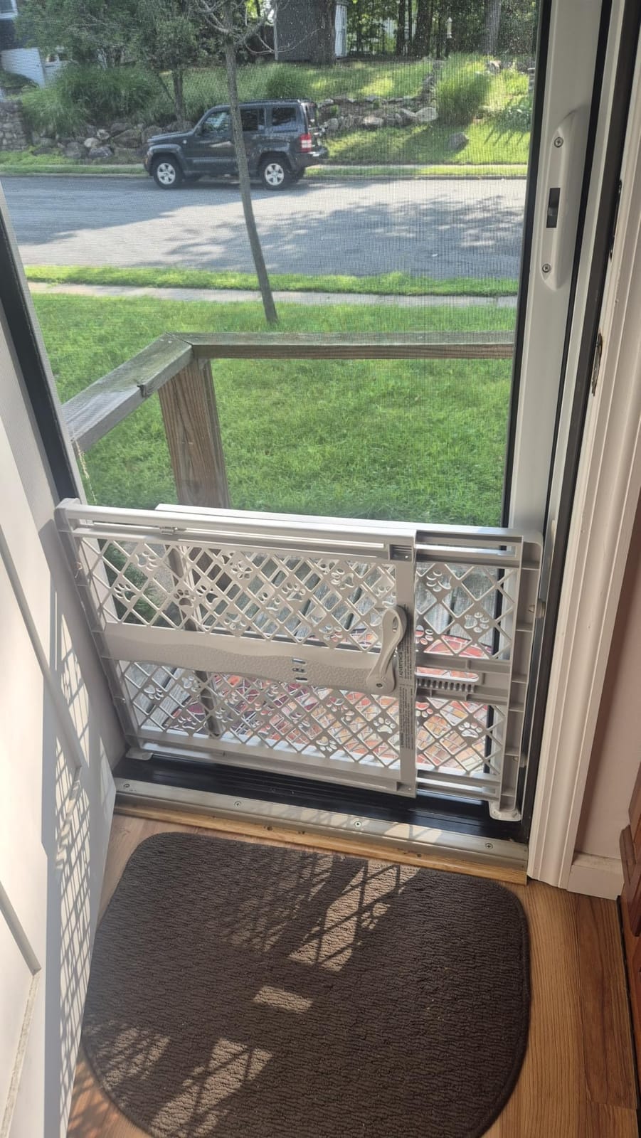MYPET Paws Portable Pet Gate: 26-40
