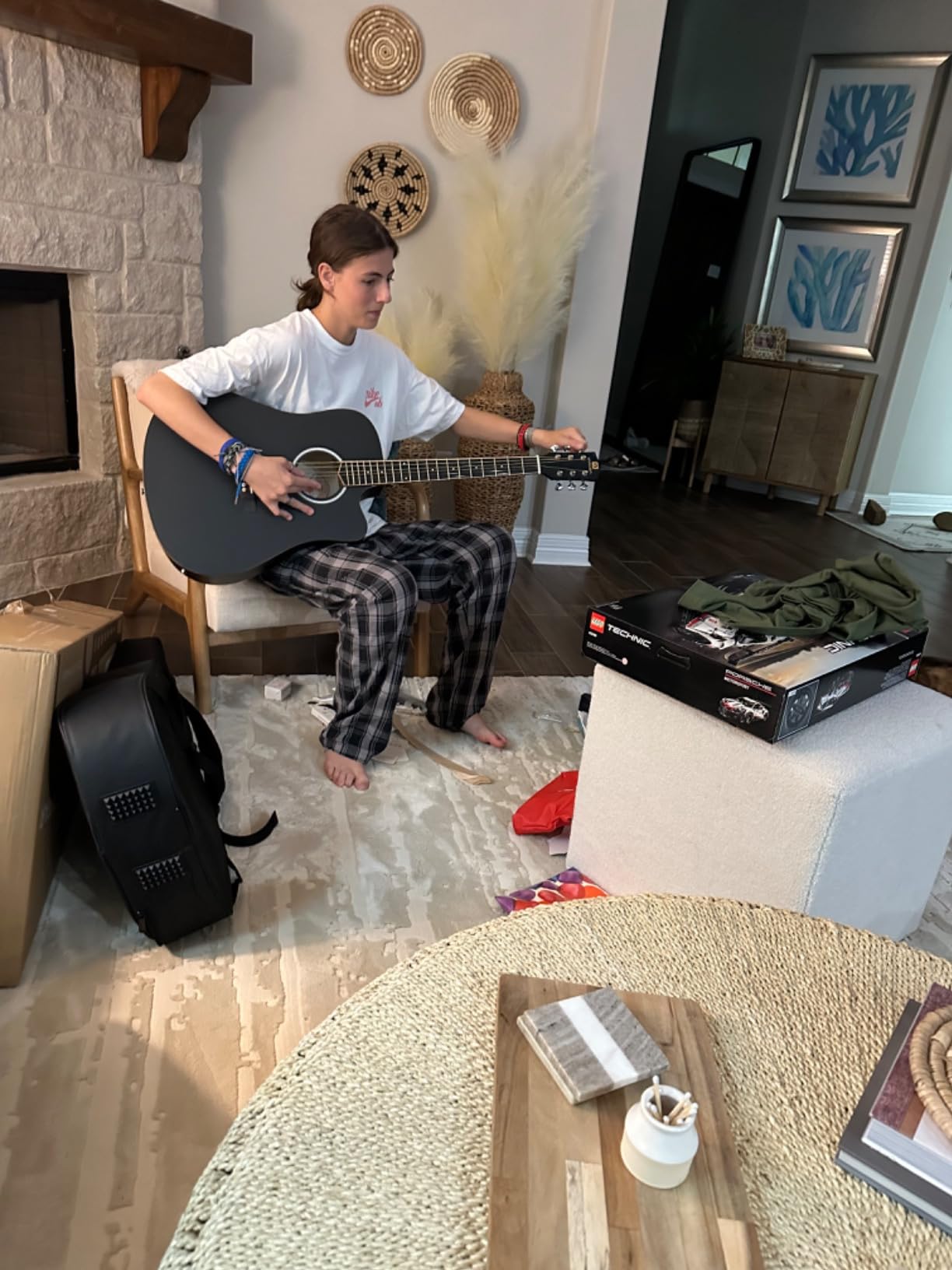 Vangoa Acoustic Electric Guitar Bundle for Beginners Adults Teens Full Size Cutaway Acoustic Guitar with Built-in Pickups, Wooden Bindings, Upgraded Starter Kit, Matte Black customer photo 1