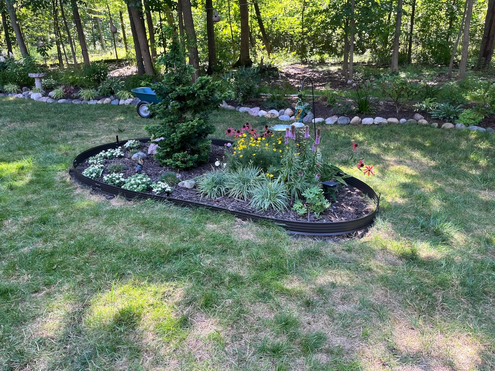 Colwelt Saw-Tooth Edger Lawn Tool, Half Moon Lawn Edger with T-Grip, Sidewalk Grass Long Handled Step Edger, 38-Inch customer photo 2