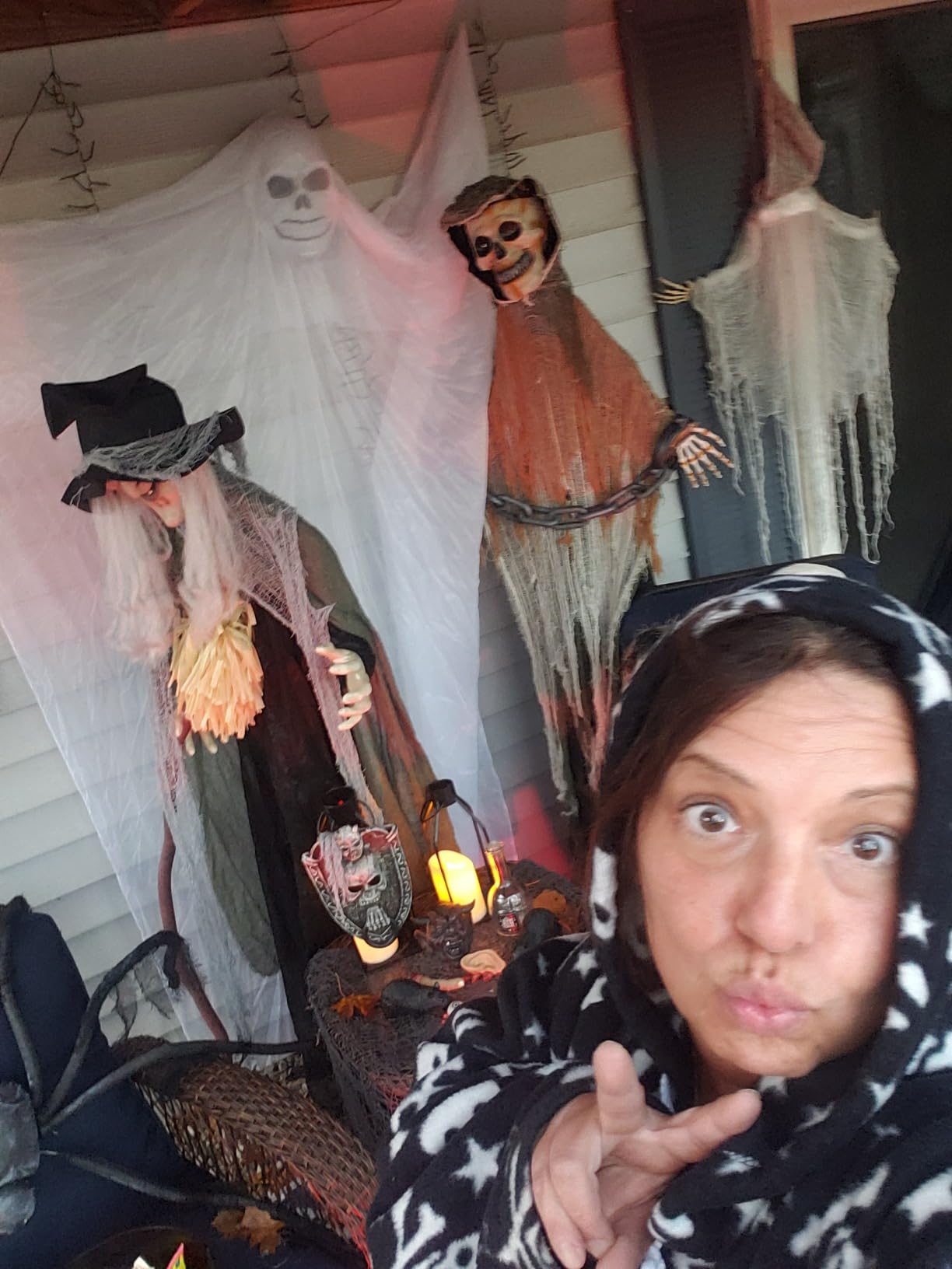 JOYIN Halloween Decorations Outdoor Life Size Animatronics Grim Reaper with Chain, Sound-Actived Party Decor with Creepy Sound, Scary Haunted House Props for Garden Yard Lawn customer photo 2