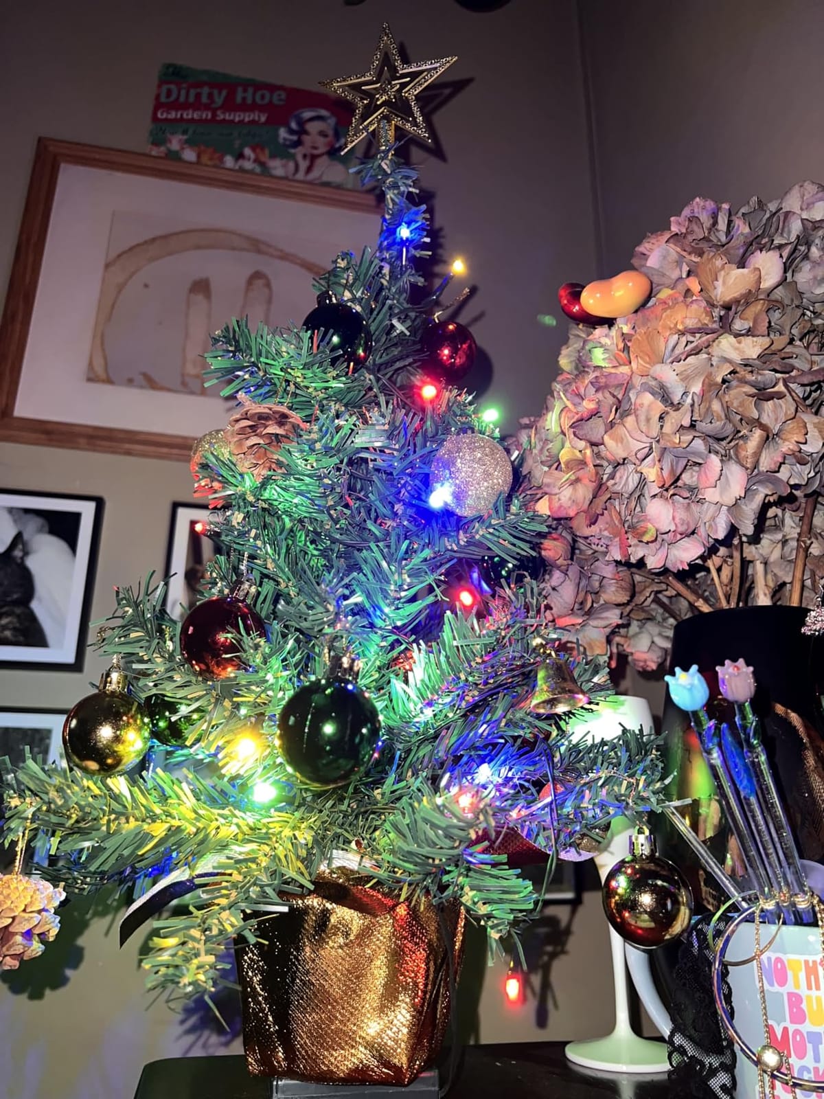 AGIRL Small Christmas Tree with Lights,22 in Mini Tabletop Tree Desk Decor customer photo 2