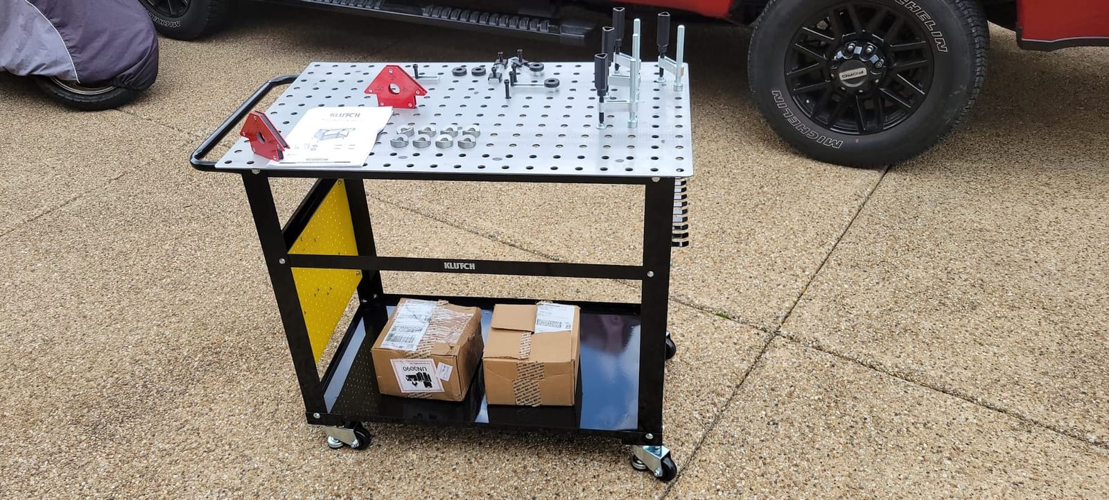 Klutch Mobile Welding Workstation, 26-Pc. Fit-Up Kit, 600-Lb. Capacity customer photo 1