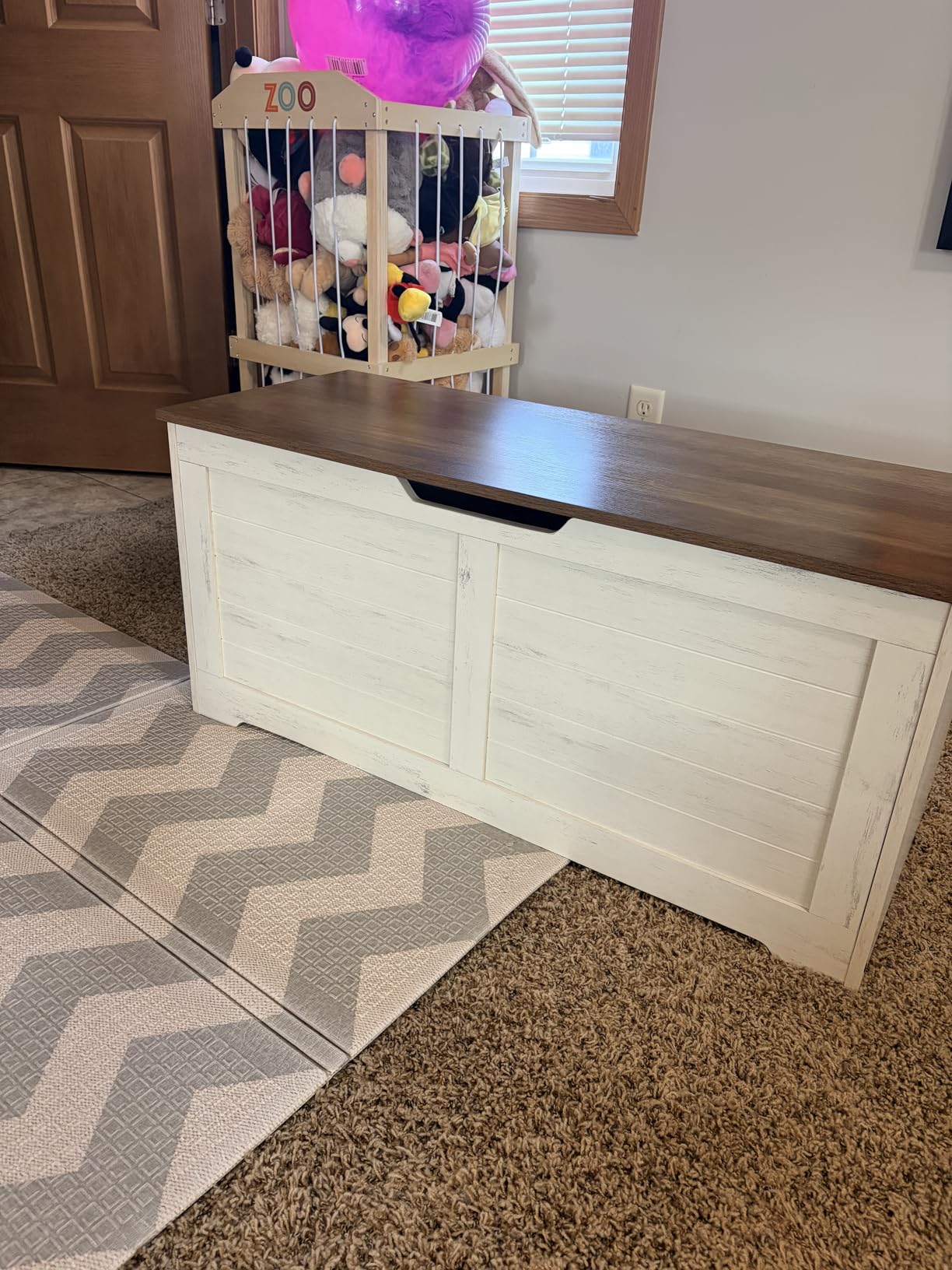 VASAGLE Storage Chest, 39.4 Inches Width Bench with 2 Safety Hinges customer photo 2
