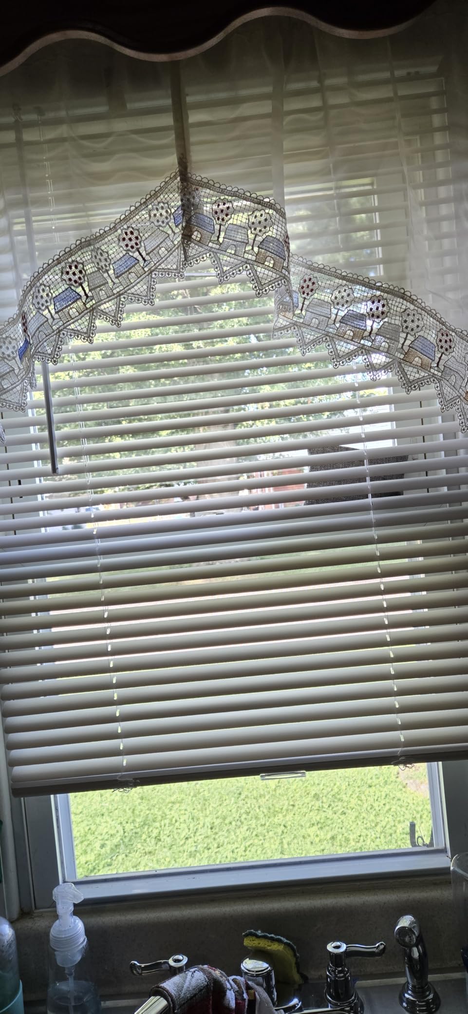 Calyx Interiors 1“ Mini Blinds, 34.5“W x 60“H, White, Light Filtering customer photo 2