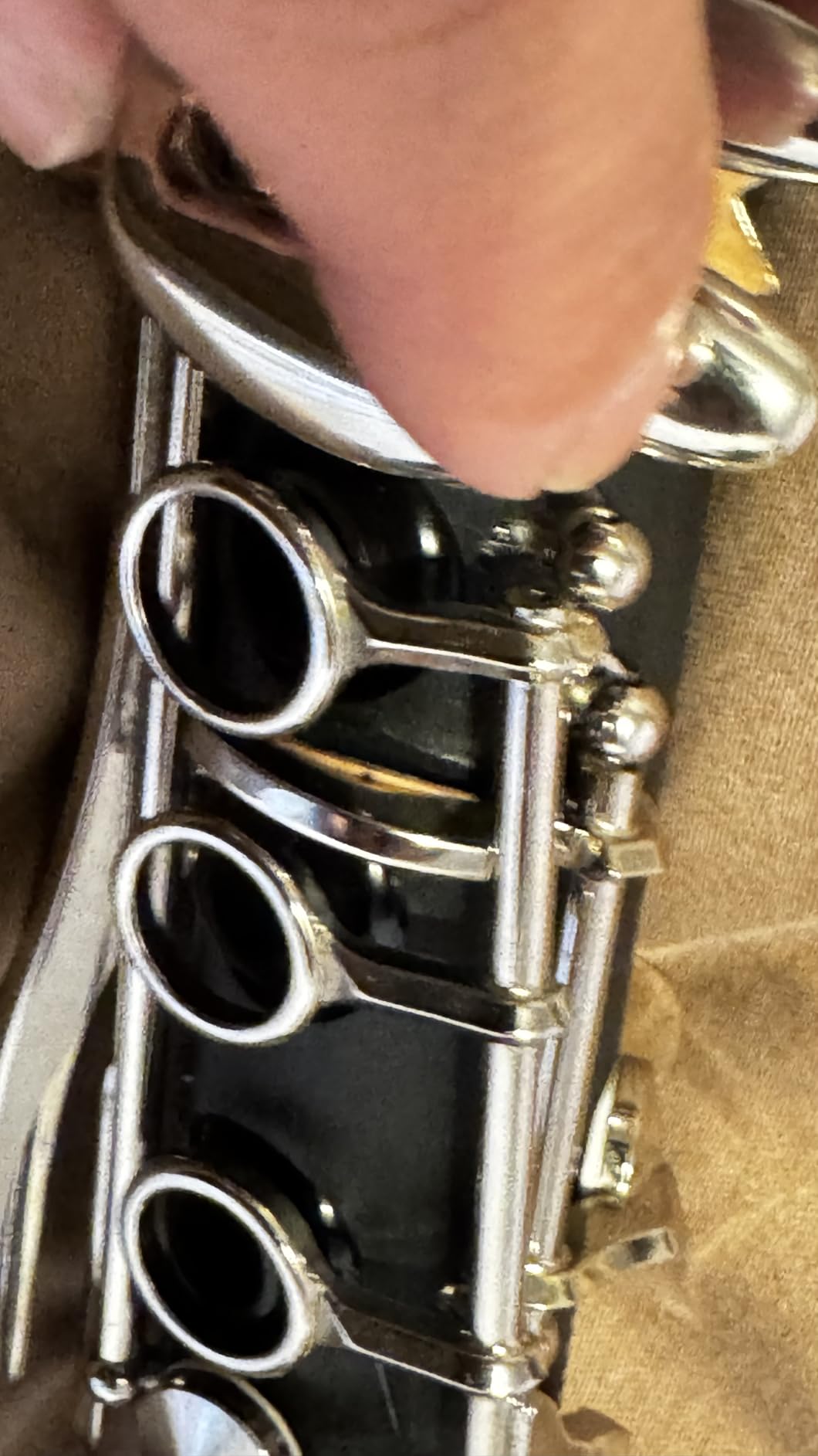 Glory GLY-PBK Professional Ebonite Bb Clarinet with 10 Reeds, Stand, Hard Case, Cleaning Cloth, Cork grease, Mouthpiece Brush and Pad Brush, Black customer photo 1