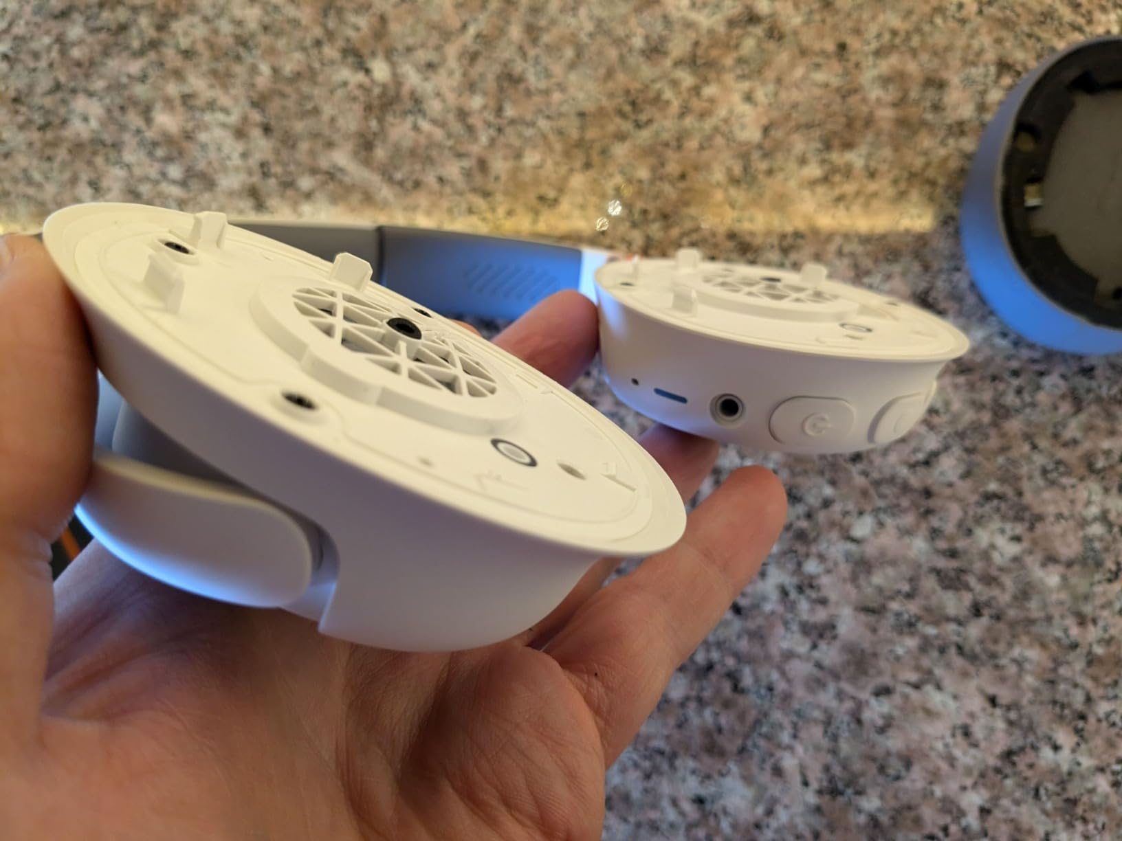 JBL JR 460NC - Cancelling Kids Headphones - White customer photo 2