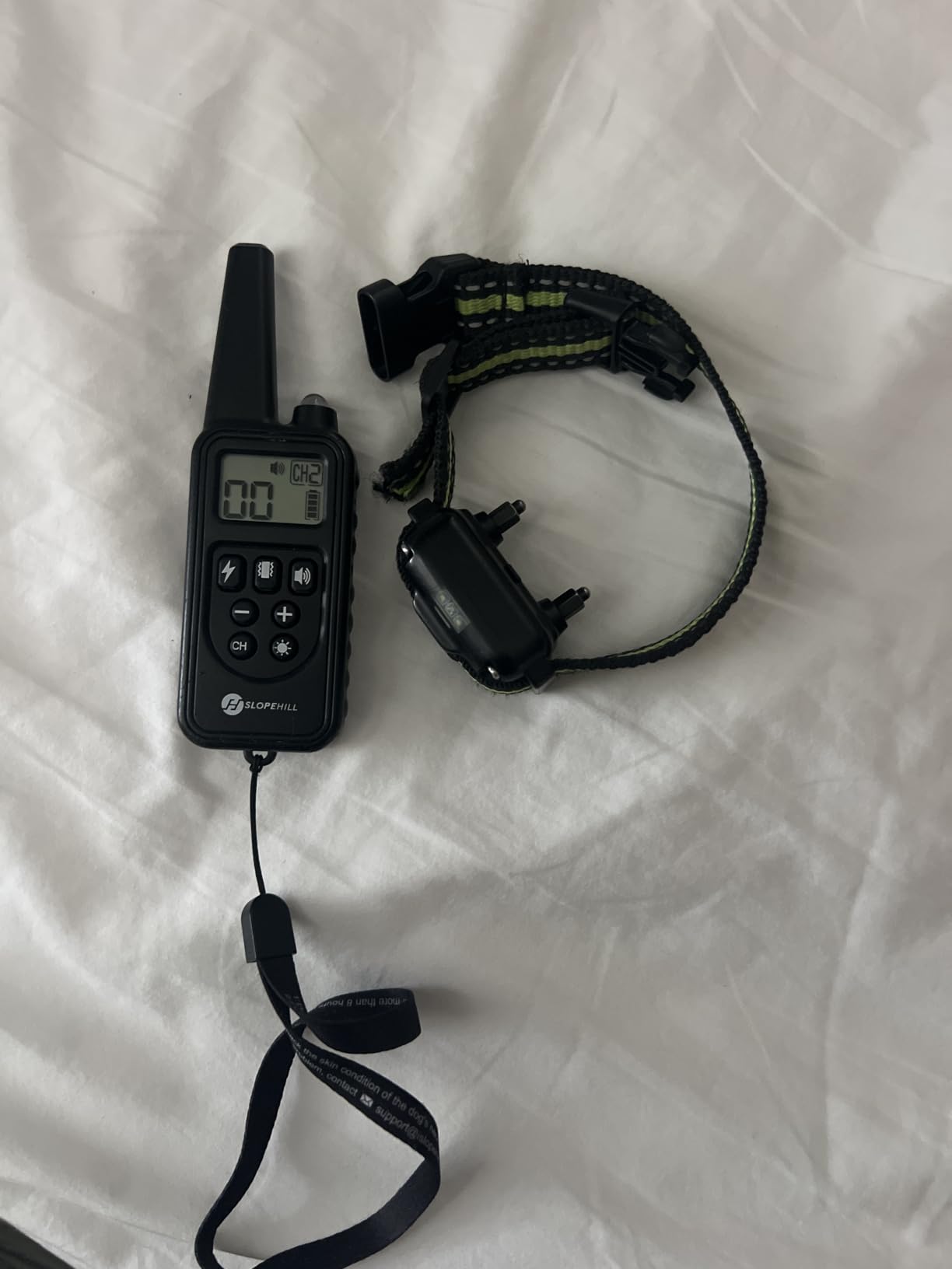 SLOPEHILL Dog Training Collar,4200FT Remote Shock Collar for Dogs 8-140lbs | IP68 Waterproof e Collar with Beep, Vibration, Safe Shock, Light ,No Shock Modes,Dog Collar with Removable Prongs,Green customer photo 2