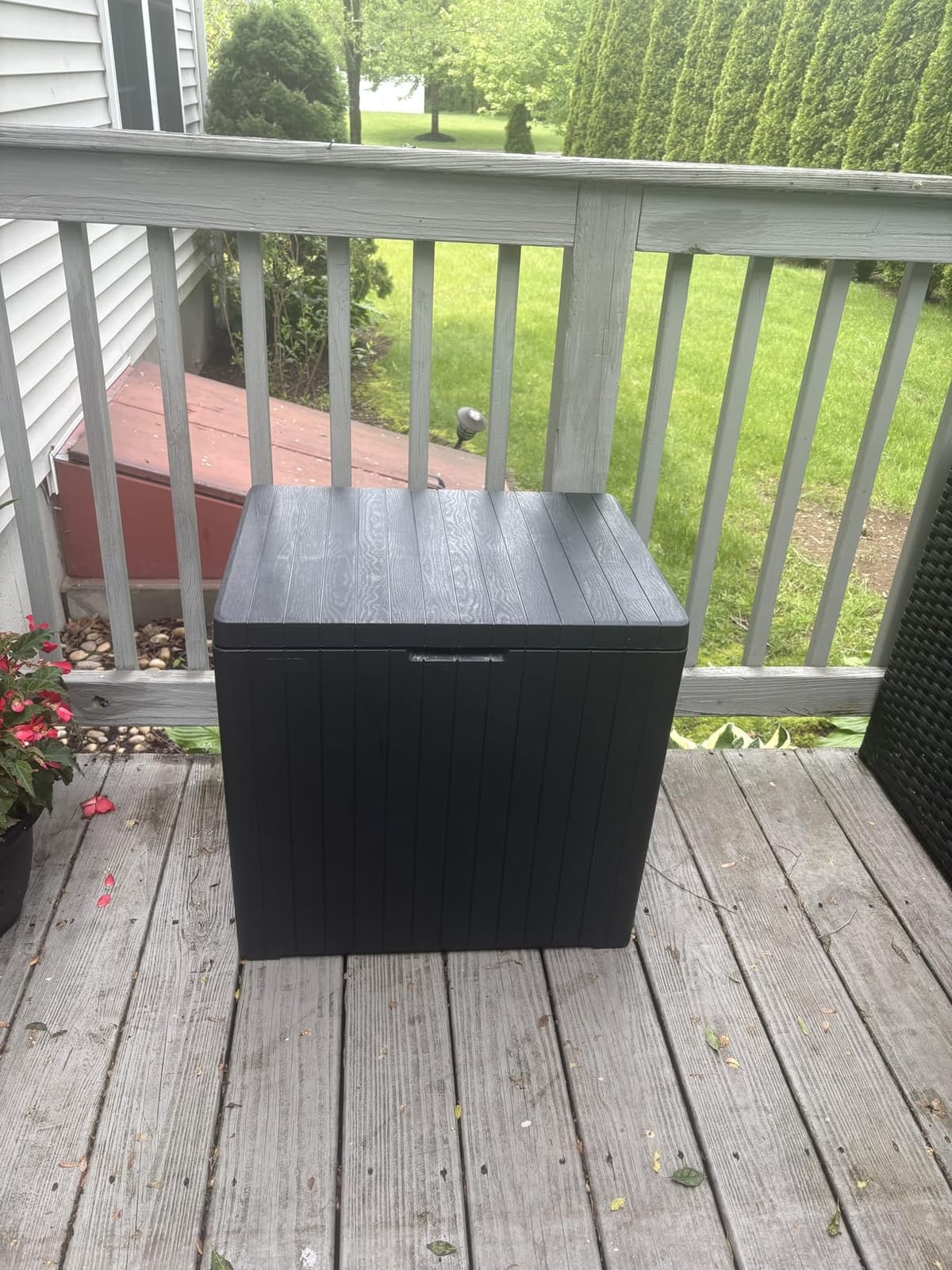 Keter City 30 Gal Outdoor Storage Box and Patio Side Table customer photo 2