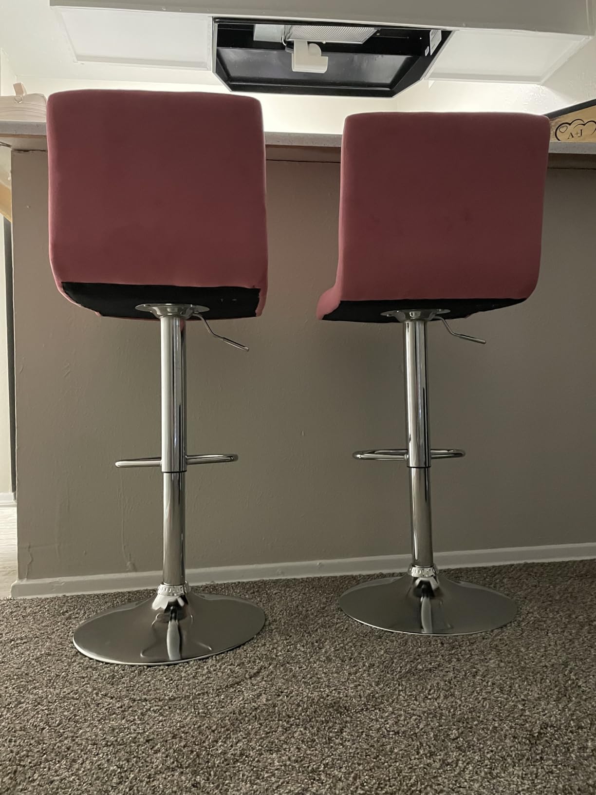 Yaheetech Bar Stools Set of 4 Adjustable Counter Height Barstools Black customer photo 2