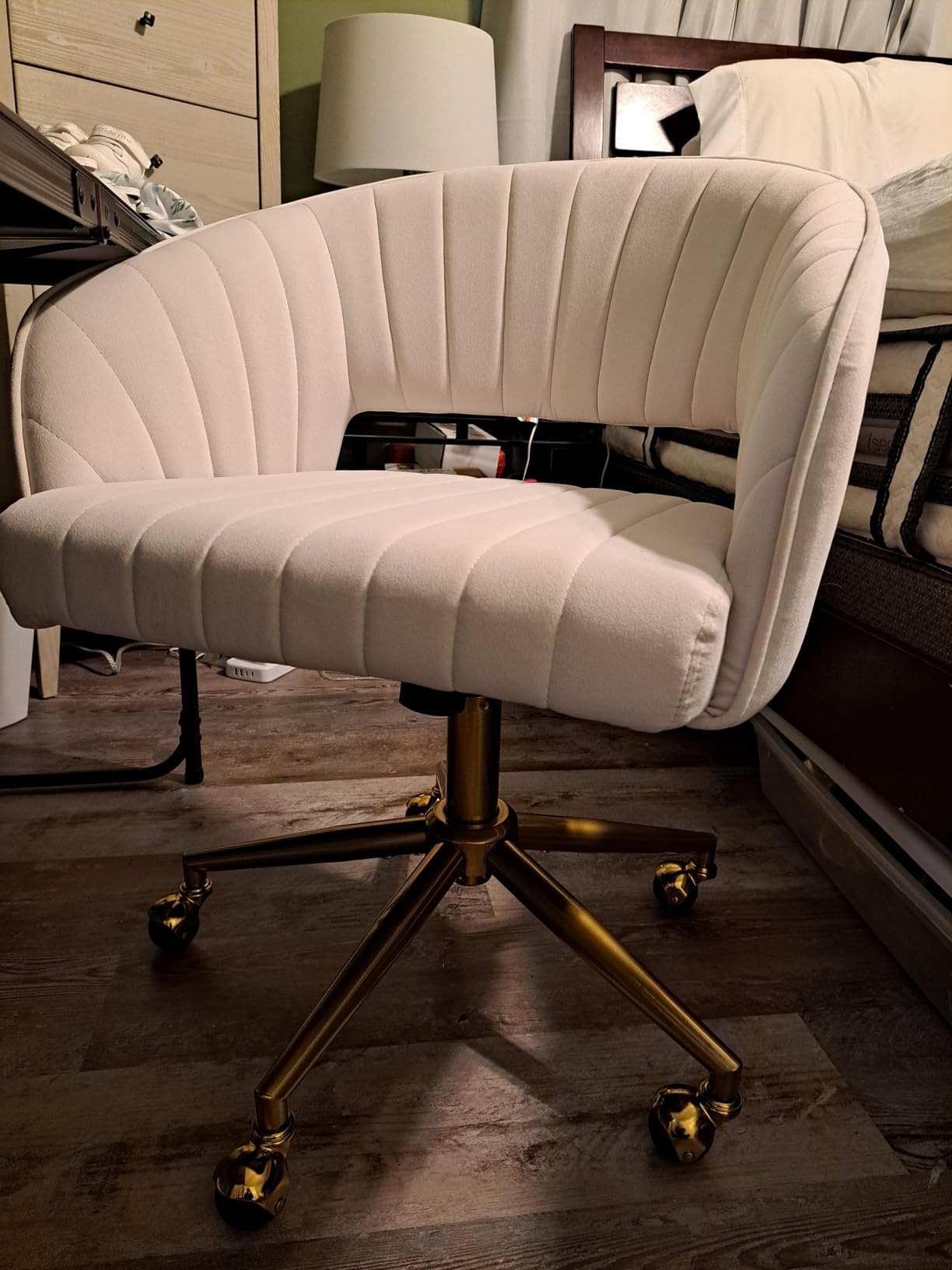 Vanity Chair Velvet Desk Chair with Gold Base for Living Room,Cream | Accent Armchair Upholstered Modern Tufted Chairs for Girls Women Ergonomic Study Seat Computer Task Stools for Bedroom customer photo 1