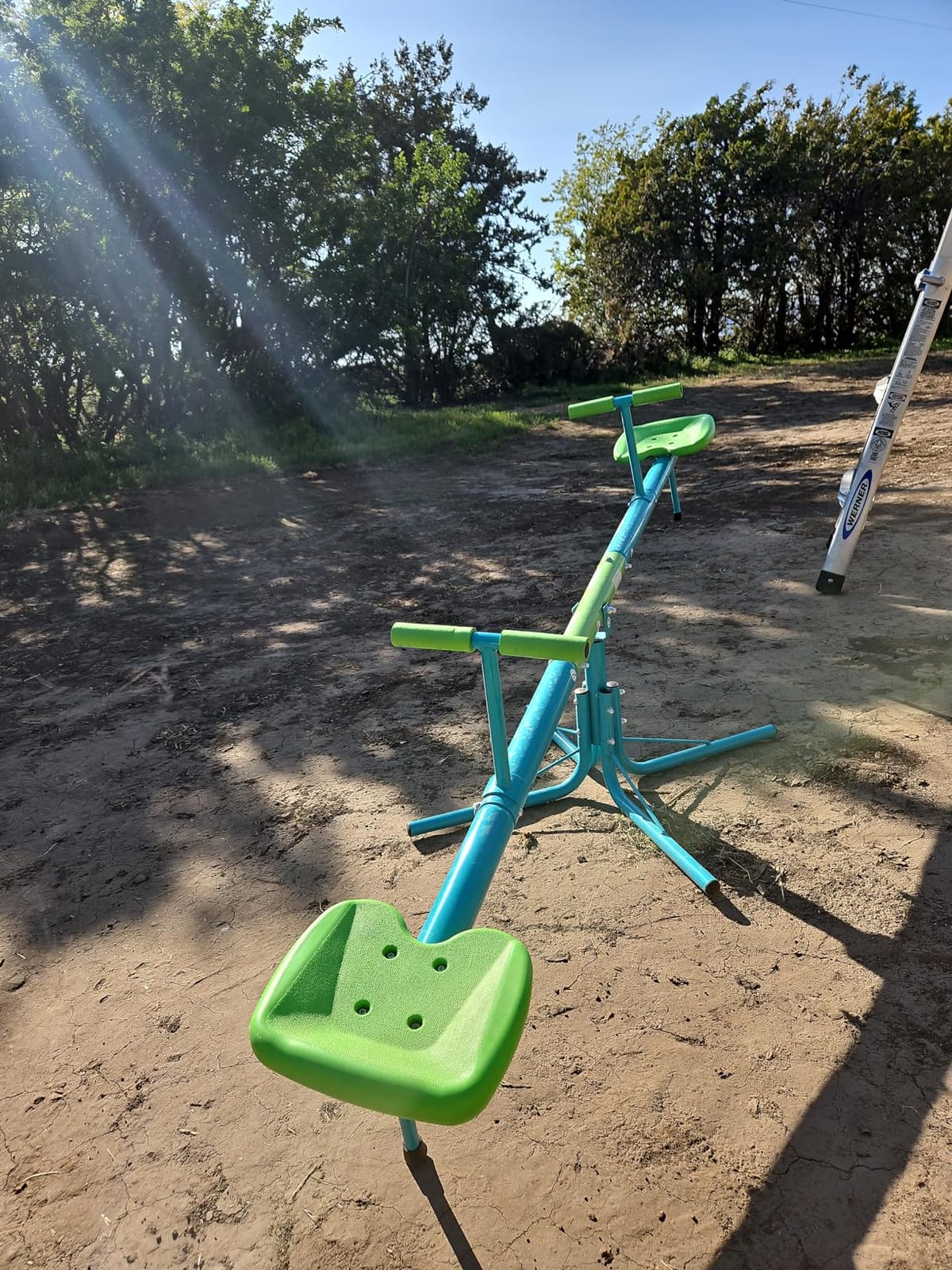 Amictoy Teeter Totter for Kids, 2-Seat Spinning Seesaw customer photo 1