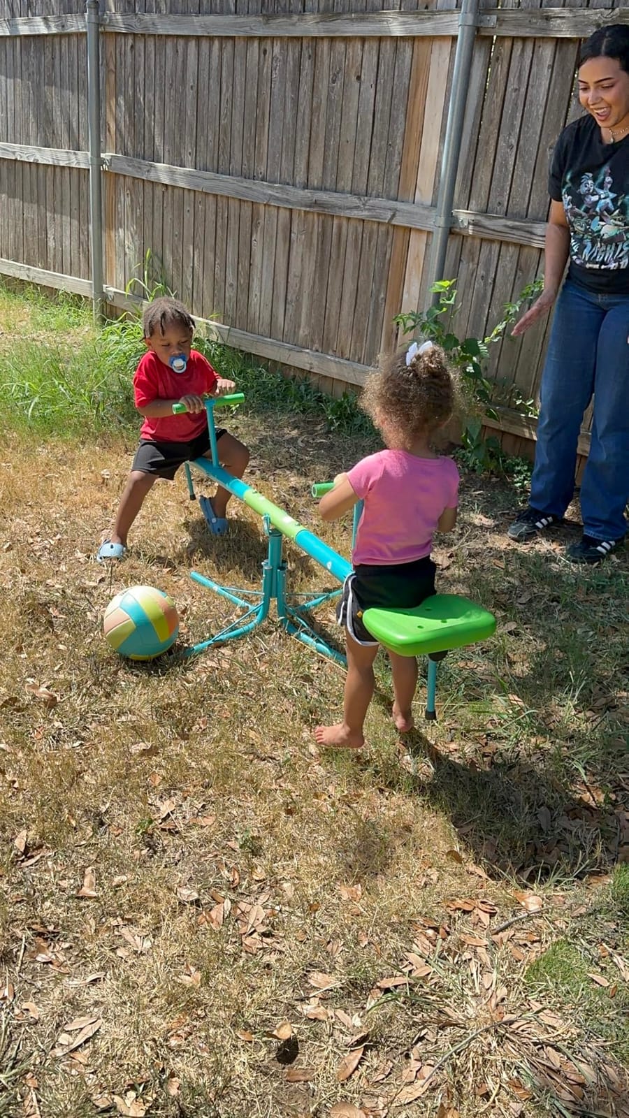 Amictoy Teeter Totter for Kids, 2-Seat Spinning Seesaw customer photo 2