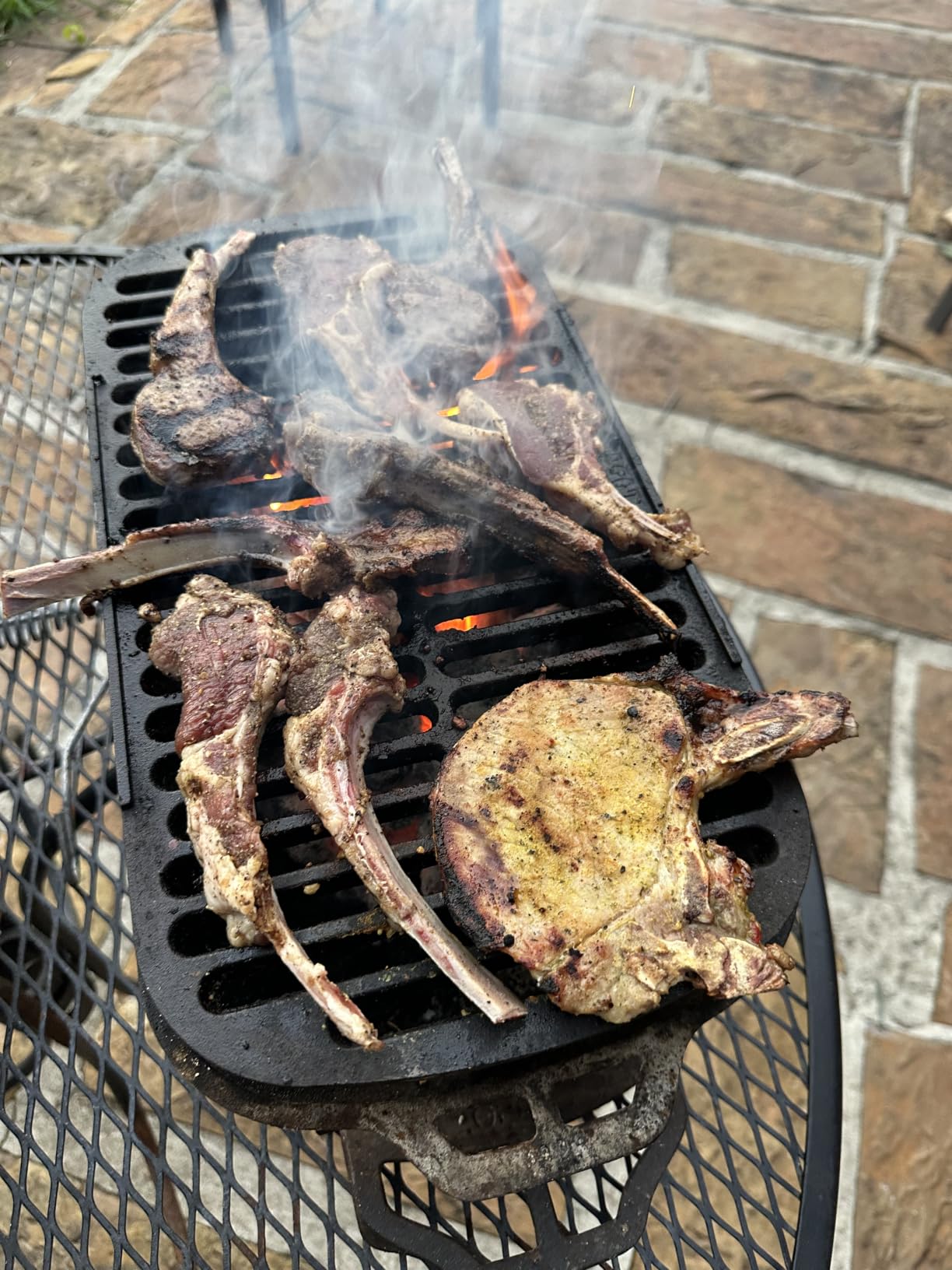 Lodge Sportsman's Pro Cast Iron Grill, 9 x 16.75 Inches customer photo 1