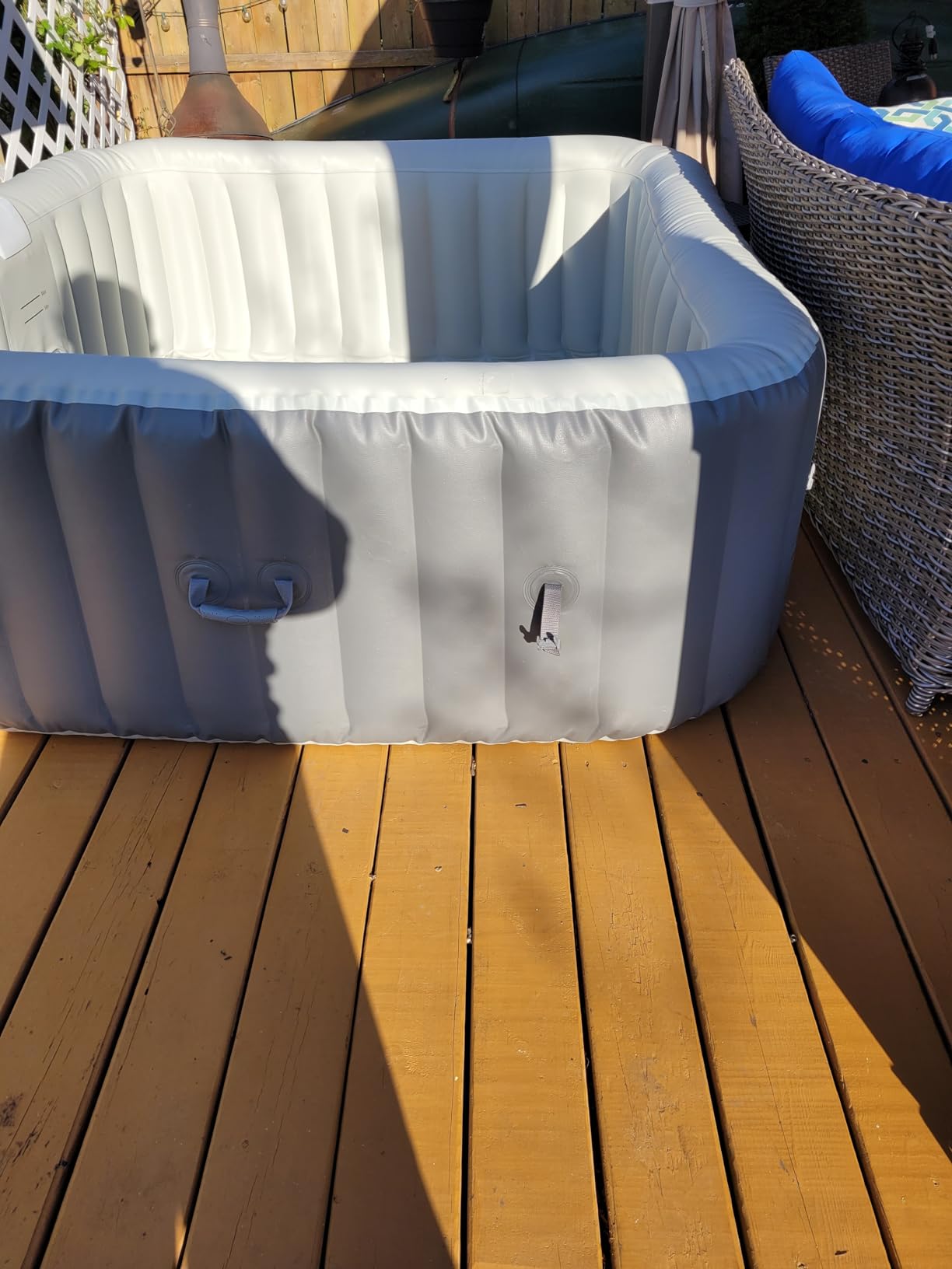 ALEKO Inflatable Hot Tub Spa, 265 Gallon HTISQ6GYBK customer photo 2