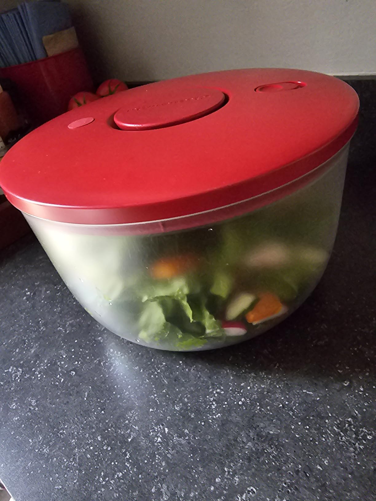 KitchenAid Universal Salad Spinner with Removable Bowl, Colander and One Handed Pump Mechanism, Large Bowl Nests and Features Non Slip Base, 7.43 Quart, Empire Red customer photo 2