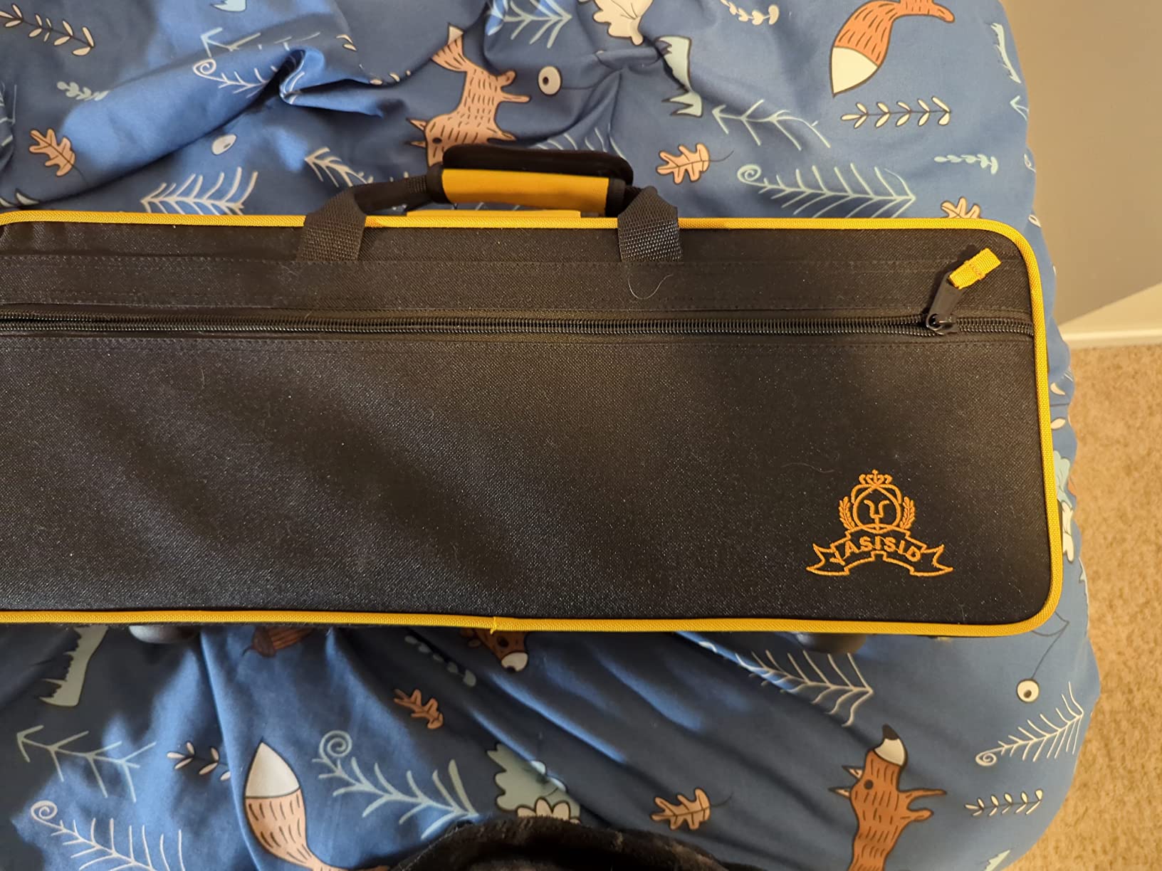 Trumpet Instrument,Band & Orchestra Musical Instruments for Beginners,With trumpets case,Mouthpiece,Cloth and Gloves (Golden) customer photo 1