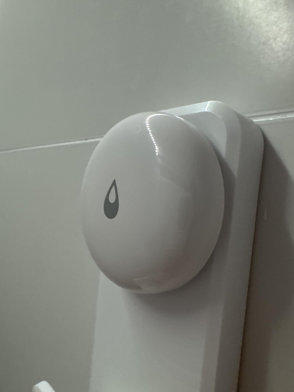 Aqara Water Leak Sensor 3 Pack, Zigbee Water Leak Detector for Alarm System customer photo 1