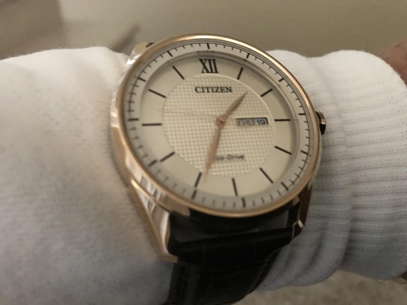 Citizen Men's Classic Eco-Drive Watch with 3-Hand Day and Date customer photo 2