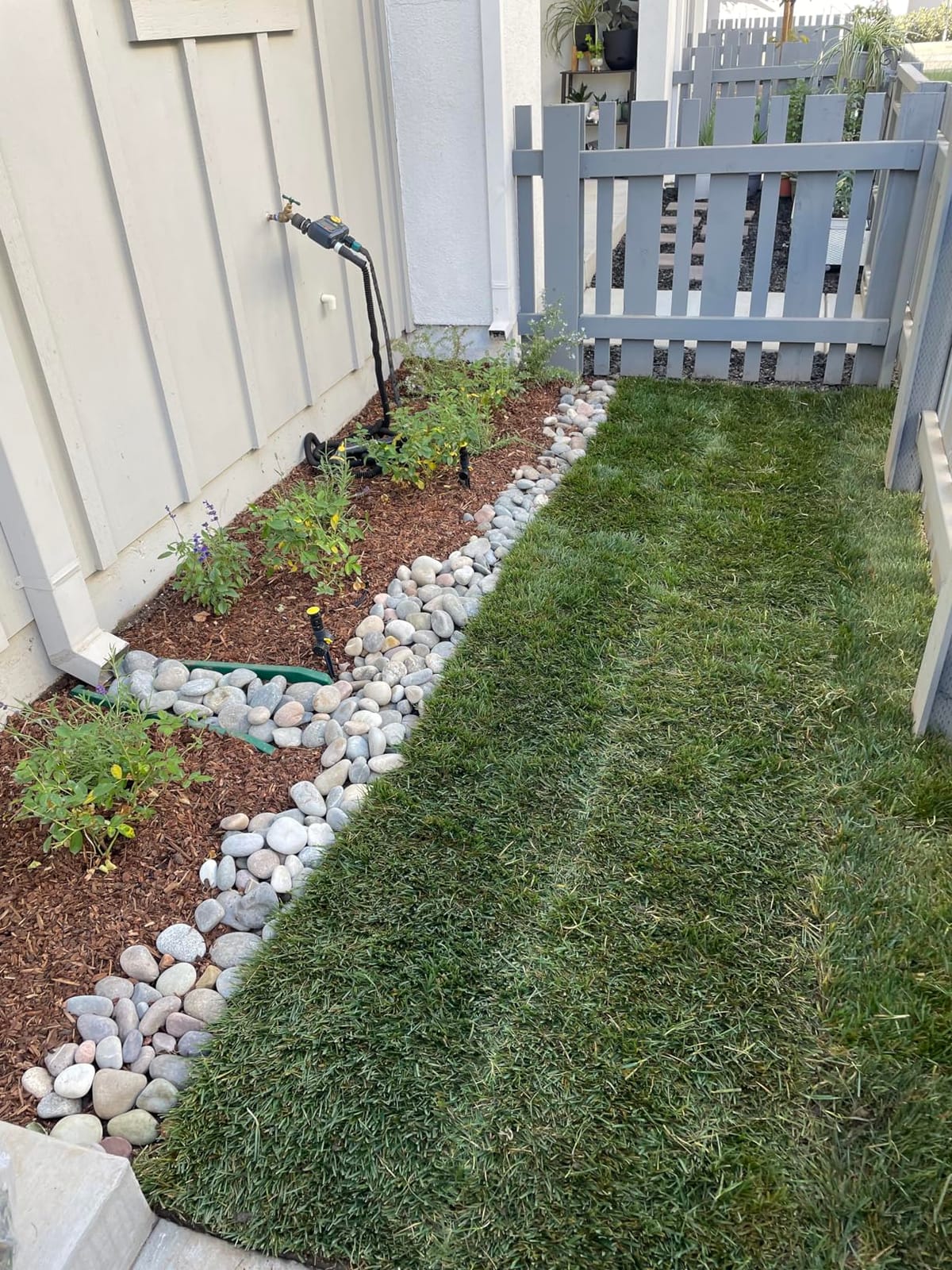 Melnor Multi-Adjustable Watering Set, 1800 Sq Ft: 3 Sprinklers, 2 Hoses customer photo 1