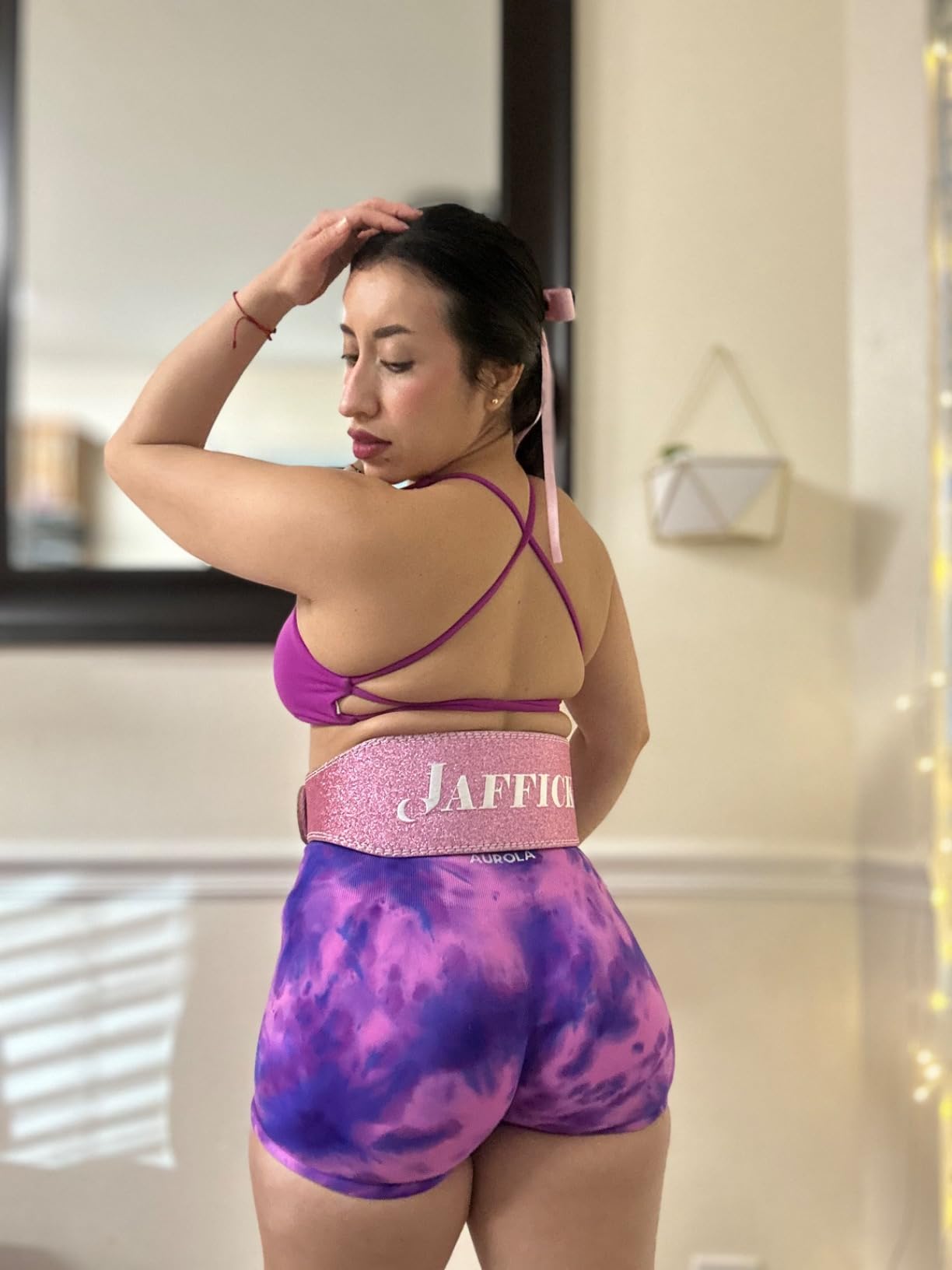 Jaffick Weight Lifting Belt For Ladies Leather Gym Belts Lower Waist Back Support For Women Men Fitness Squat Deadlift Heavy Duty Cross Training Gym Powerlifting Workout customer photo 1