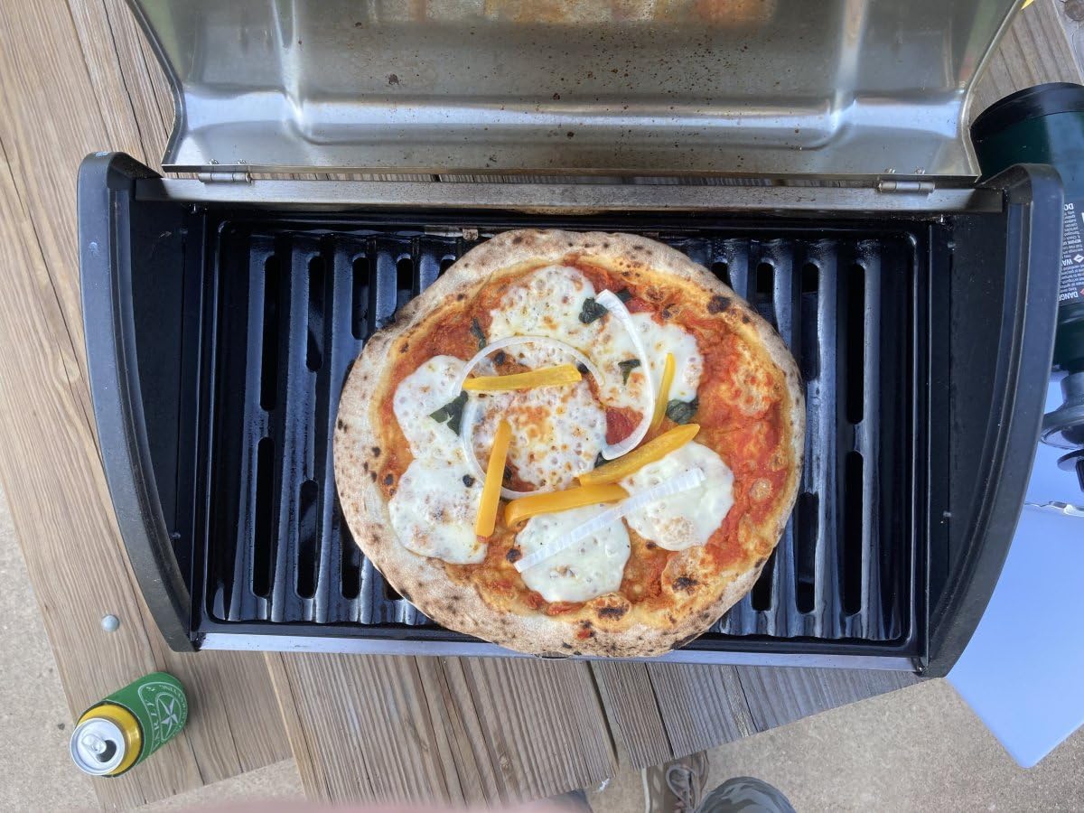 Cuisinart Gas Grill with Locking Lid, Portable, 8,000 BTU, 10 lbs. customer photo 2