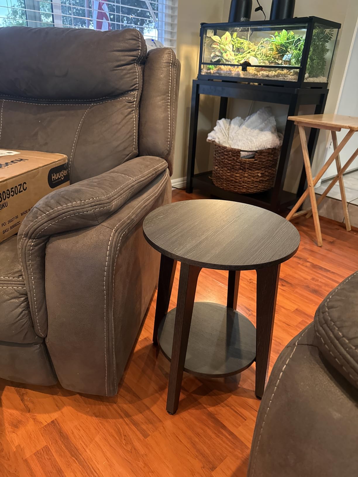 VASAGLE Round Side Table with Lower Shelf, End Table for Small Spaces customer photo 2