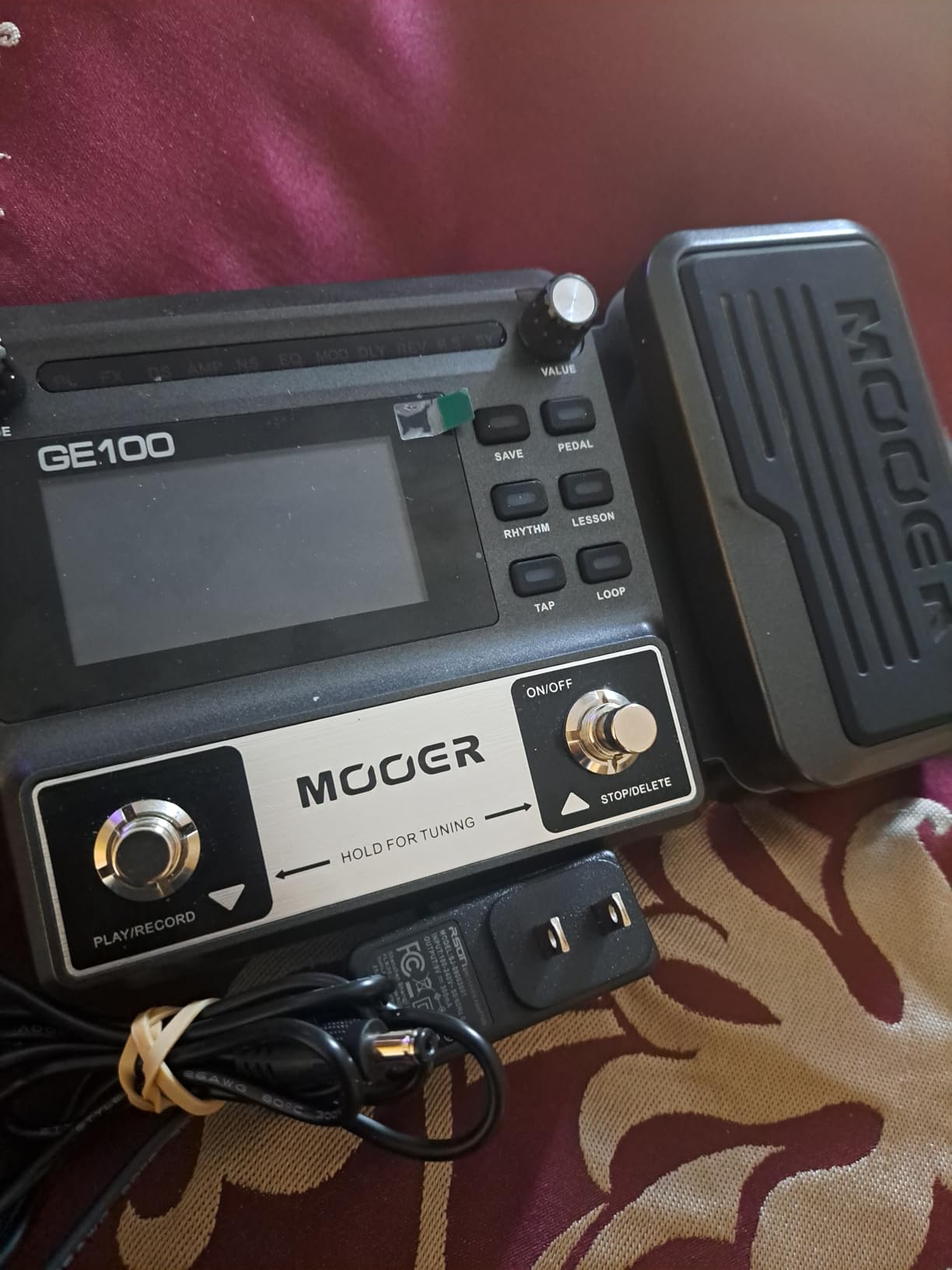 MOOER GE100 Multi-Effects Guitar Pedal 80 Presets, 66 Effects customer photo 1