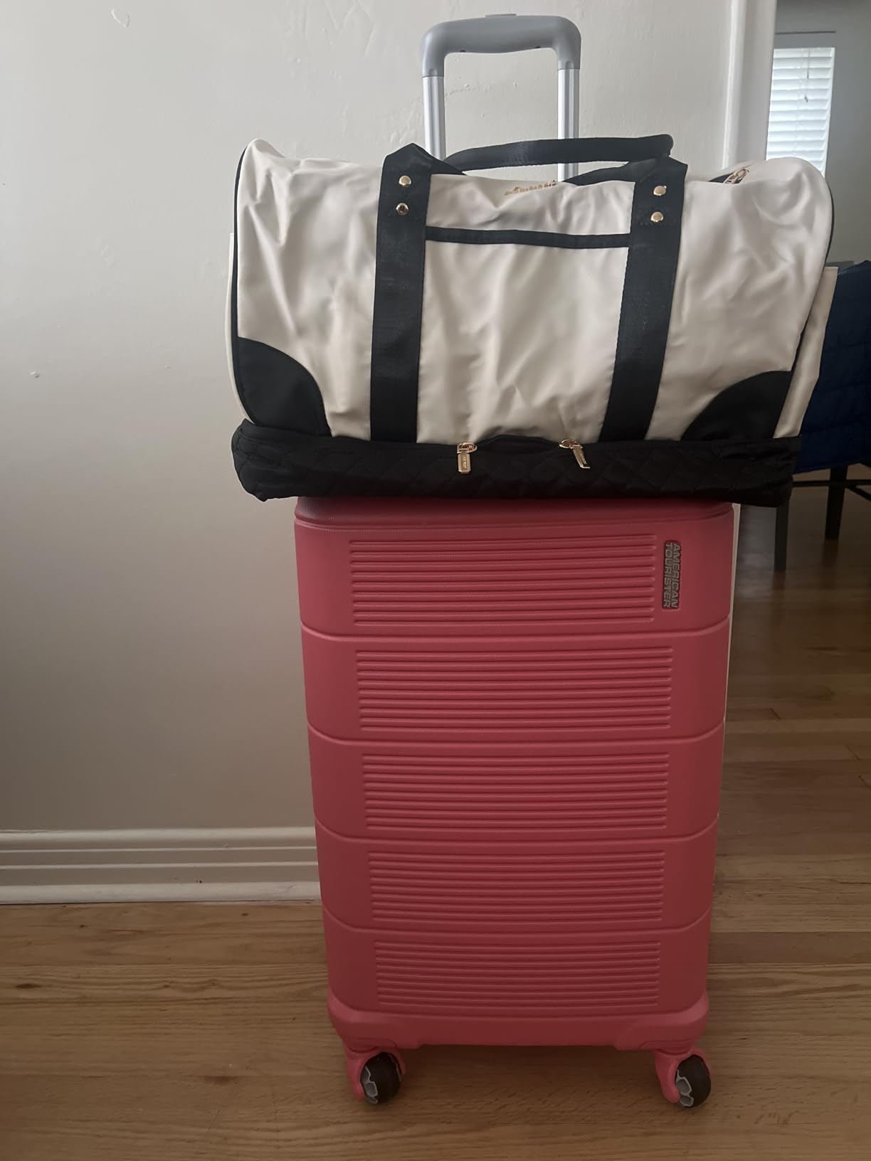 American Tourister Stratum 2.0 Expandable Hardside Luggage with Spinner Wheels, Jet Black, Carry-on customer photo 2