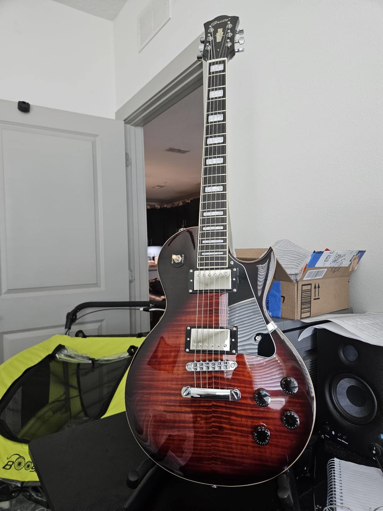 Grote Electric Guitar Solid Body LPYS-006 Maple Neck, Stainless Steel Frets, Ideal for All Levels, with Gigbag(Red) customer photo 1