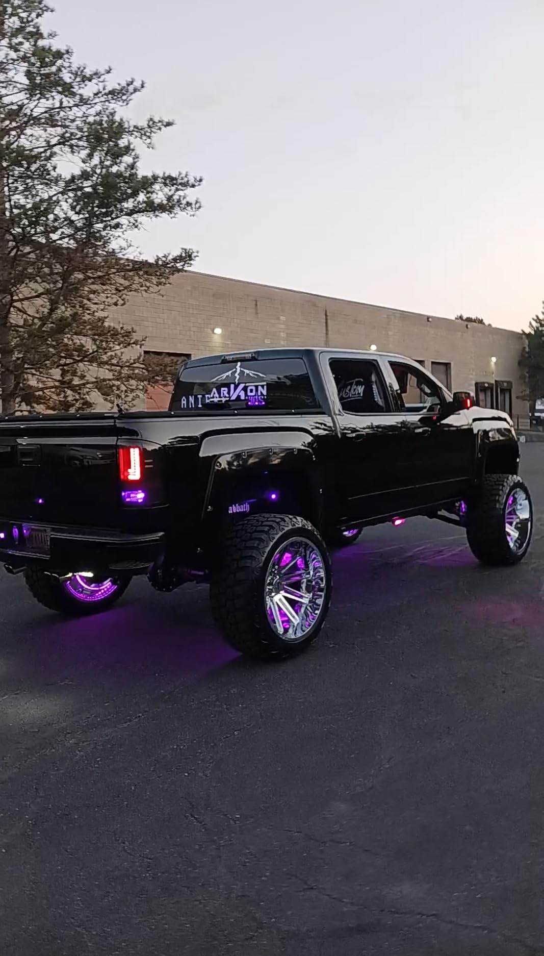 maXpeedingrods Air Suspension Bags Kit for Chevy Silverado 1500 2007-2018 customer photo 1