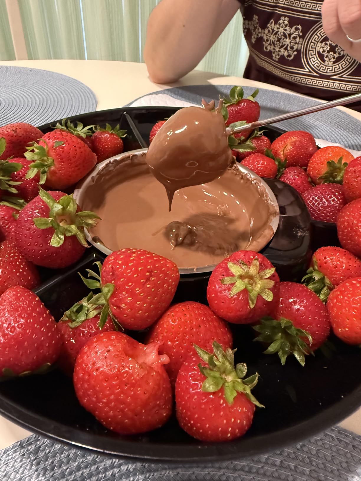 Kusini Electric Fondue Pot Set – Chocolate Fondue Kit - Temperature Control customer photo 2