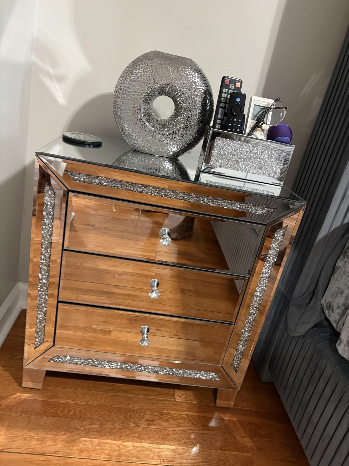 VINGLI Mirrored Nightstands Set of 2, 23