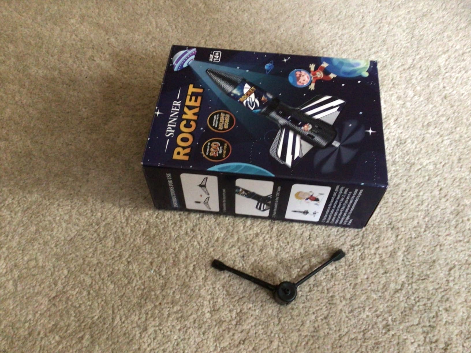 Mafbeanl Rocket Launcher for Kids, Self Launching Motorized Air Rocket Toy customer photo 2