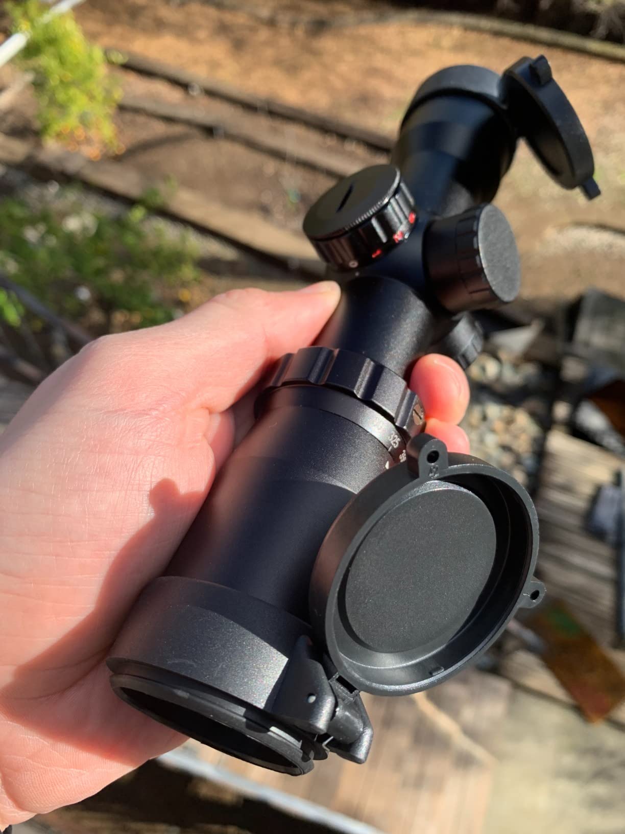 Professional Crossbow Scope, 300-450FPS(1.5-5x32), 20-100 Yards High Brightness and high Definition Red and Green Etched Glass Reticle, Free 20mm mounts customer photo 2