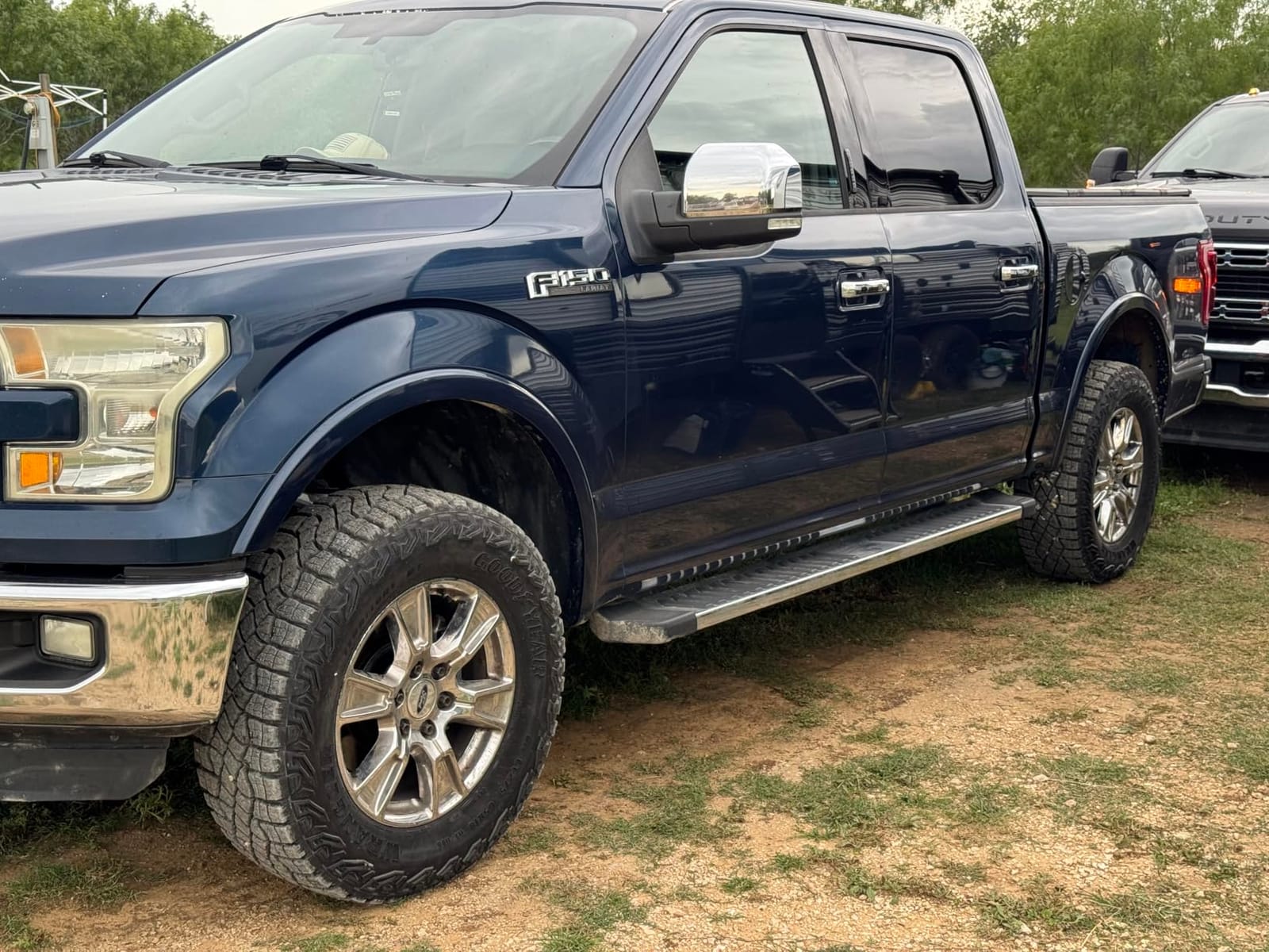 Goodyear 275/70R18 115Q C GOODYEAR WRANGLER TERRITORY MT BW customer photo 1