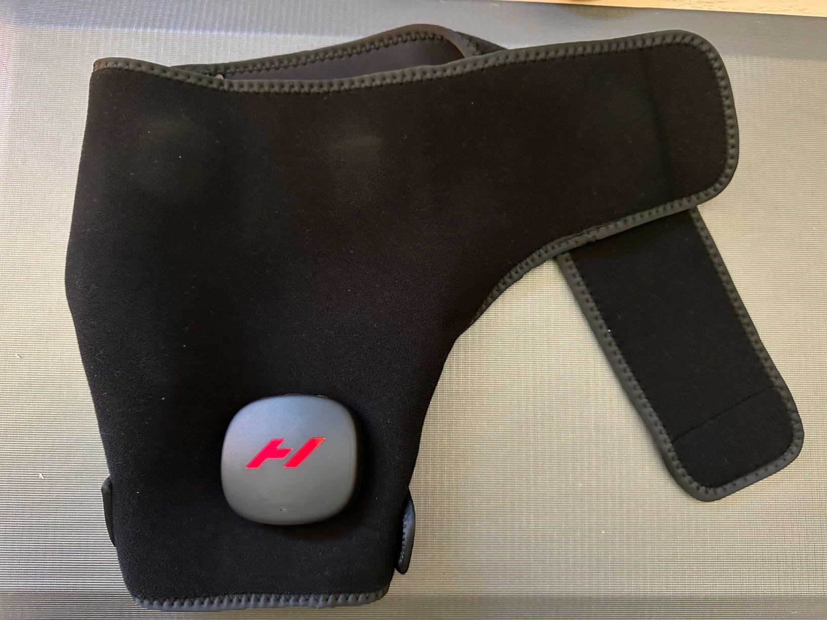 Hyperice Venom 2 Right Shoulder Heated Vibration Massage Therapy Recovery customer photo 2