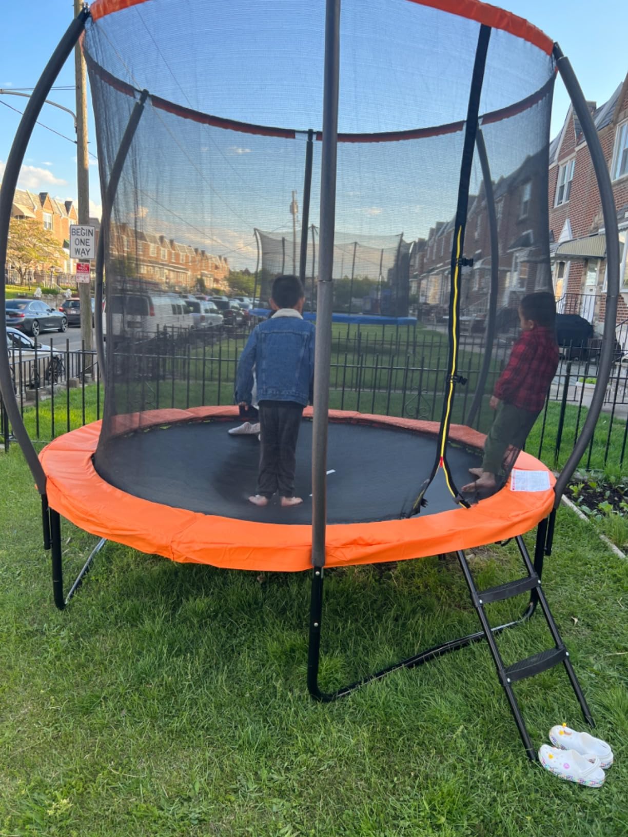 Giantex Trampoline for Kids, ASTM Approved Outdoor Large Trampoline with Net, Ladder, Rustproof Galvanized Steel Frame, Recreational Trampolines for Kids and Adults customer photo 2